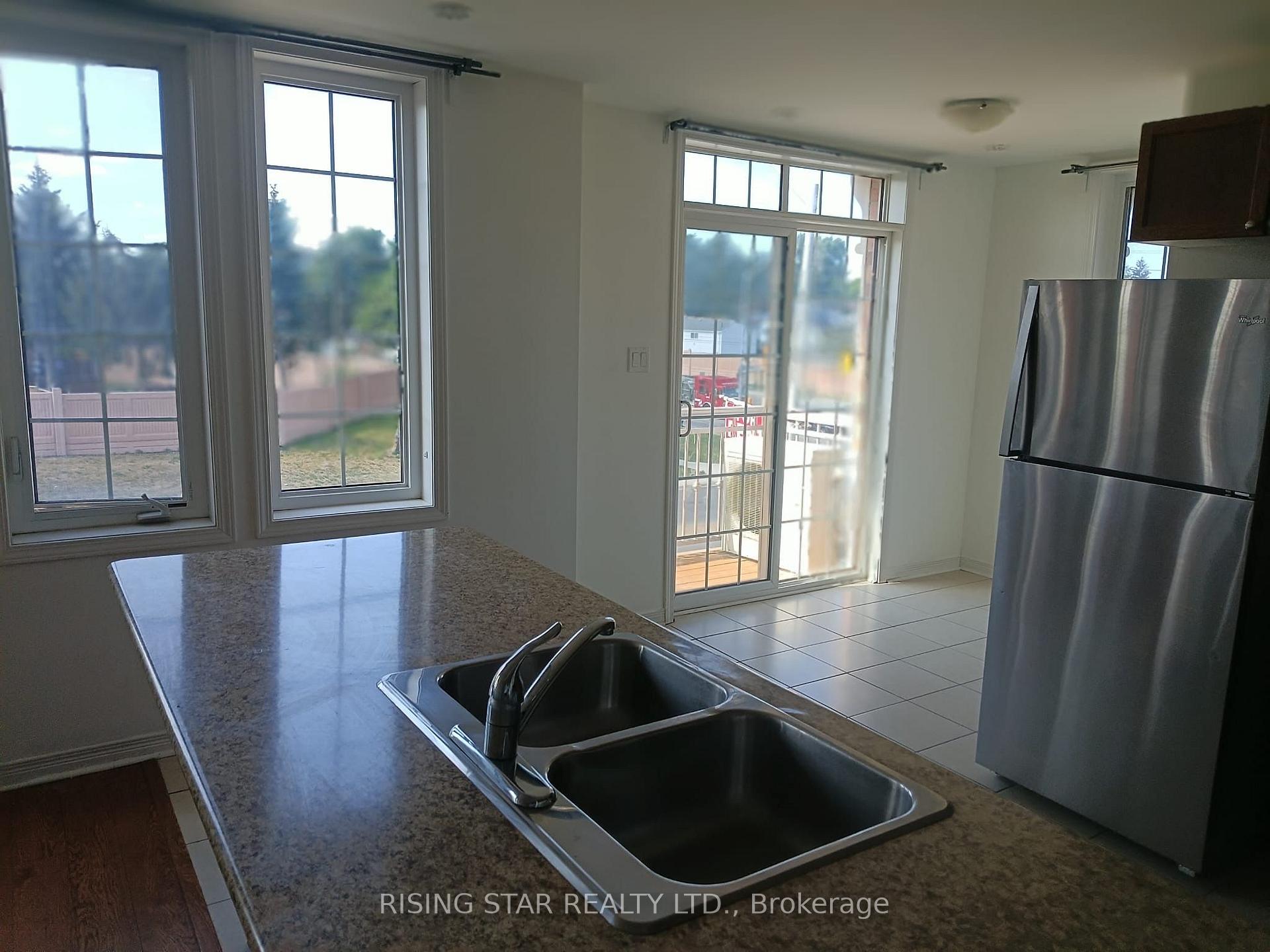Photo 10 of 180 Howden Boulevard, Brampton, Westgate — HOMEH
