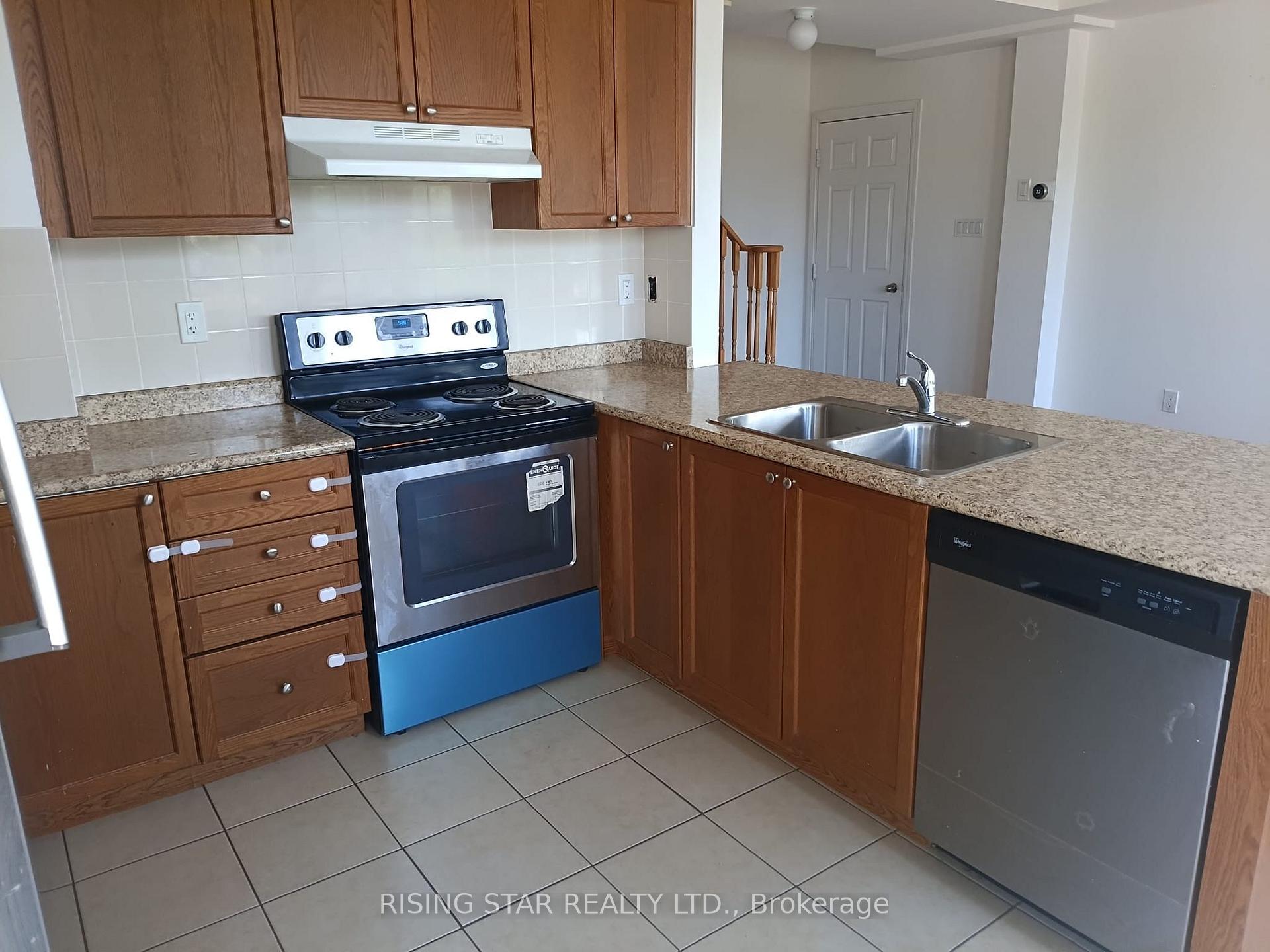 Photo 11 of 180 Howden Boulevard, Brampton, Westgate — HOMEH