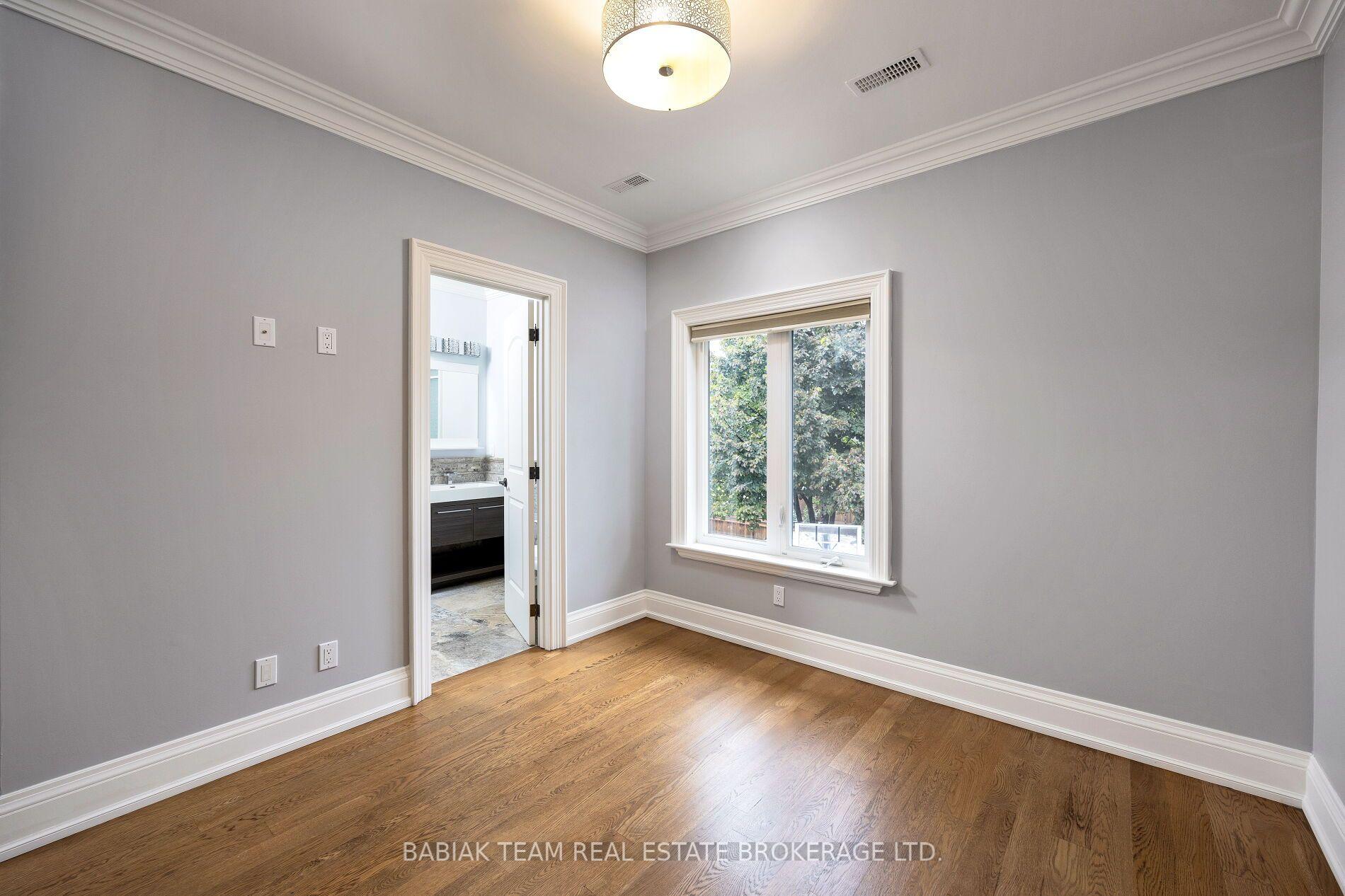 Photo 23 of 31 Keane Avenue, Etobicoke, Islington-City Centre West — HOMEH
