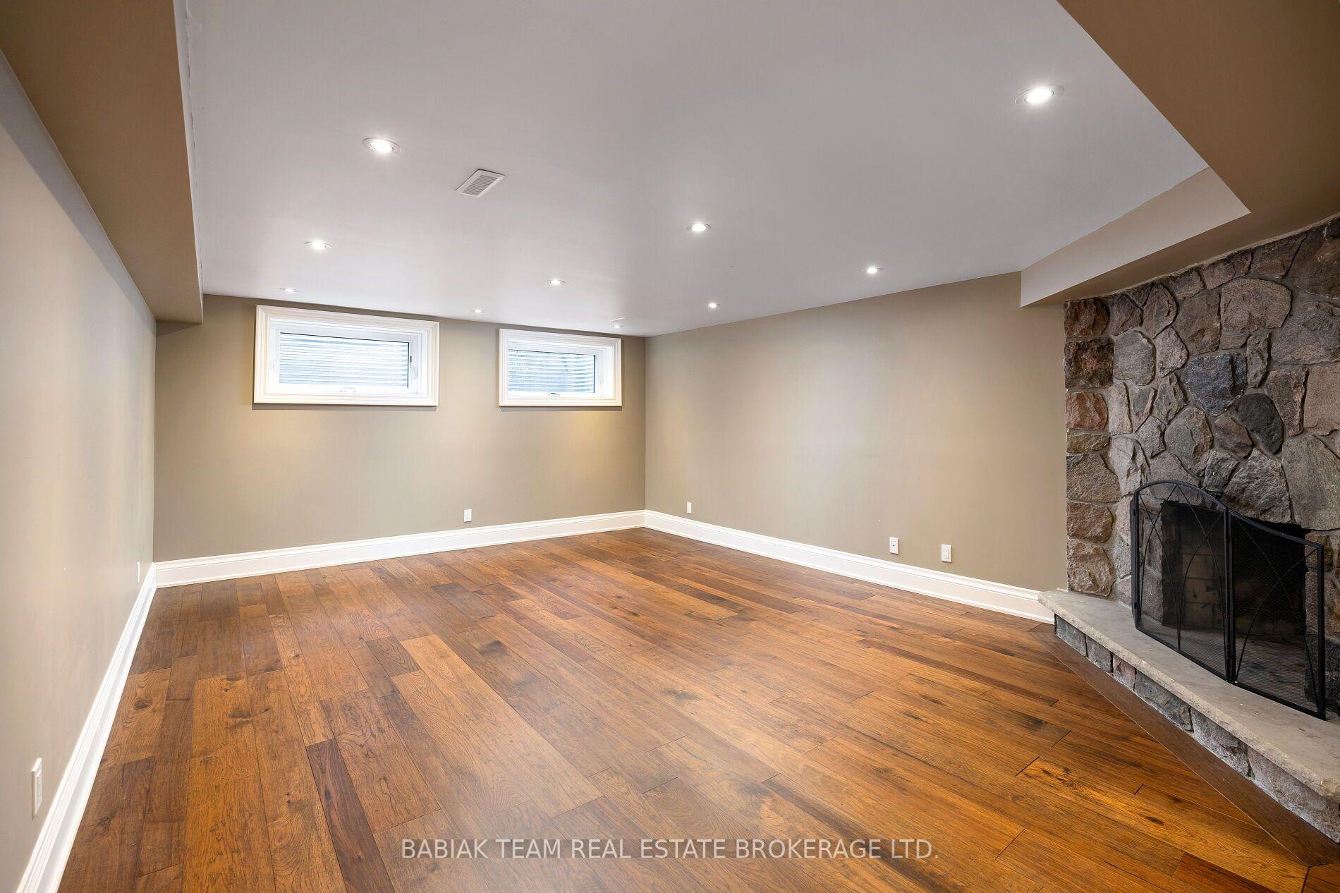 Photo 29 of 31 Keane Avenue, Etobicoke, Islington-City Centre West — HOMEH