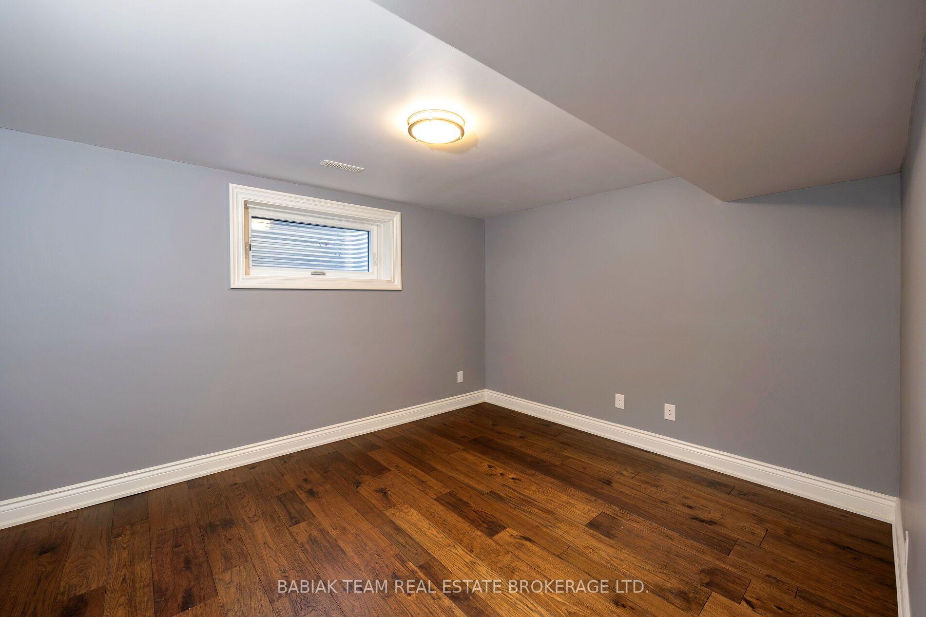 Photo 35 of 31 Keane Avenue, Etobicoke, Islington-City Centre West — HOMEH