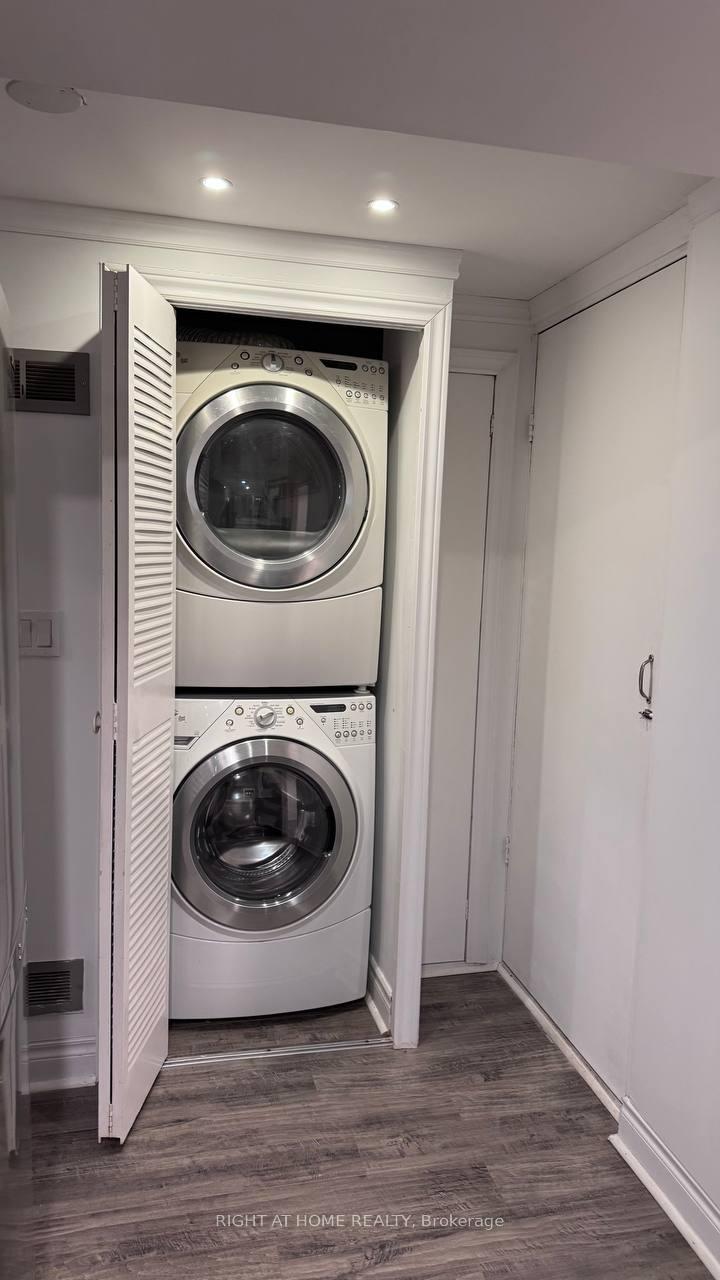 Photo 7 of Unit Basement, 24 Jondan Crescent, Markham, Royal Orchard — HOMEH