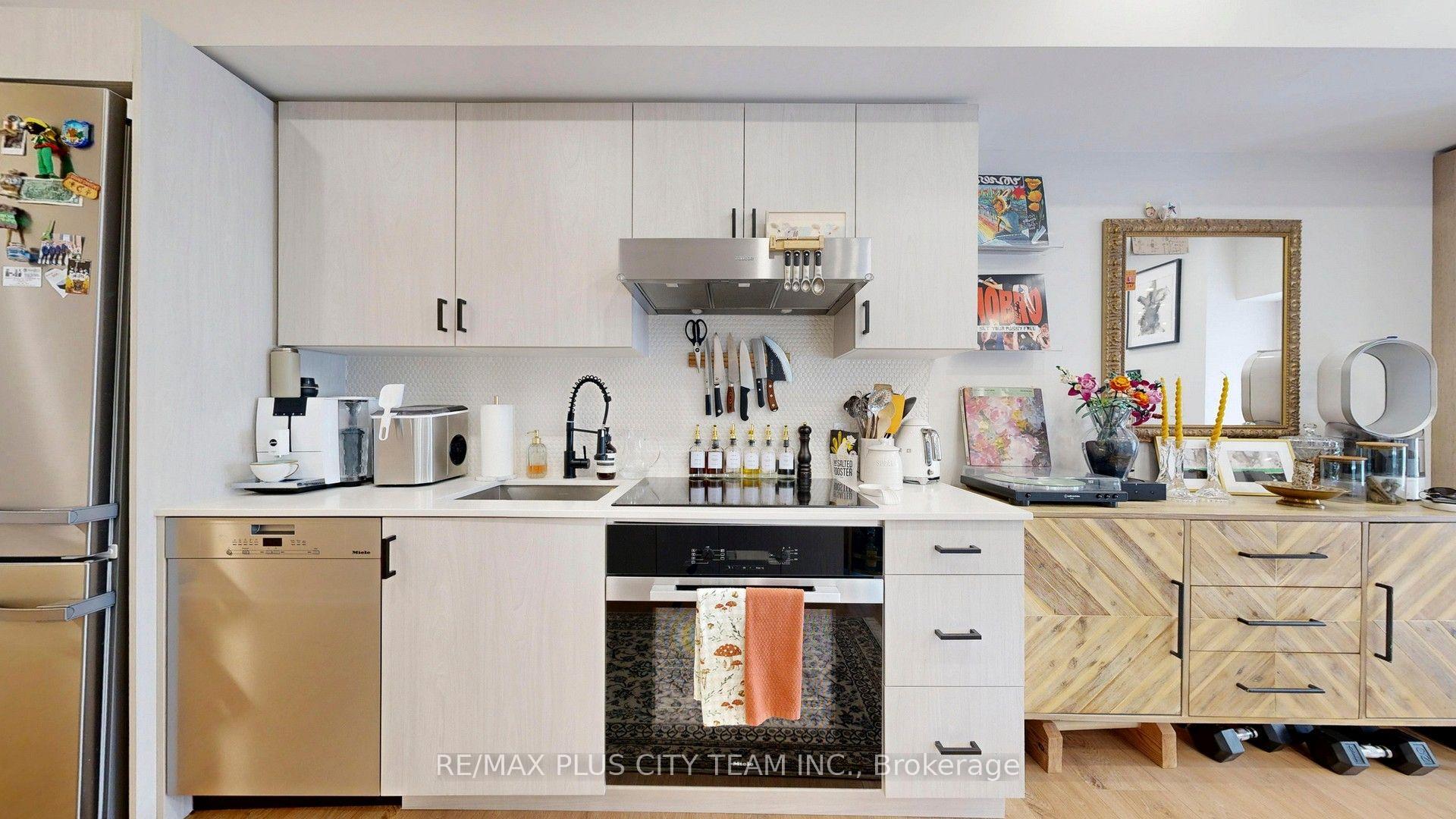 Photo 6 of Unit 209, 485 Logan Avenue, Toronto, South Riverdale — HOMEH