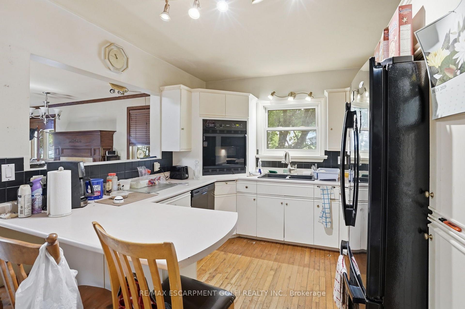 Photo 7 of 83 York Street, St. Catharines, Downtown — HOMEH