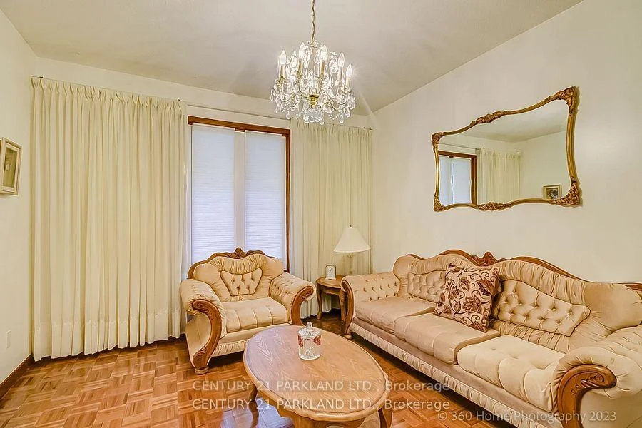 Photo 12 of 114 Eaton Avenue, Toronto, Danforth — HOMEH