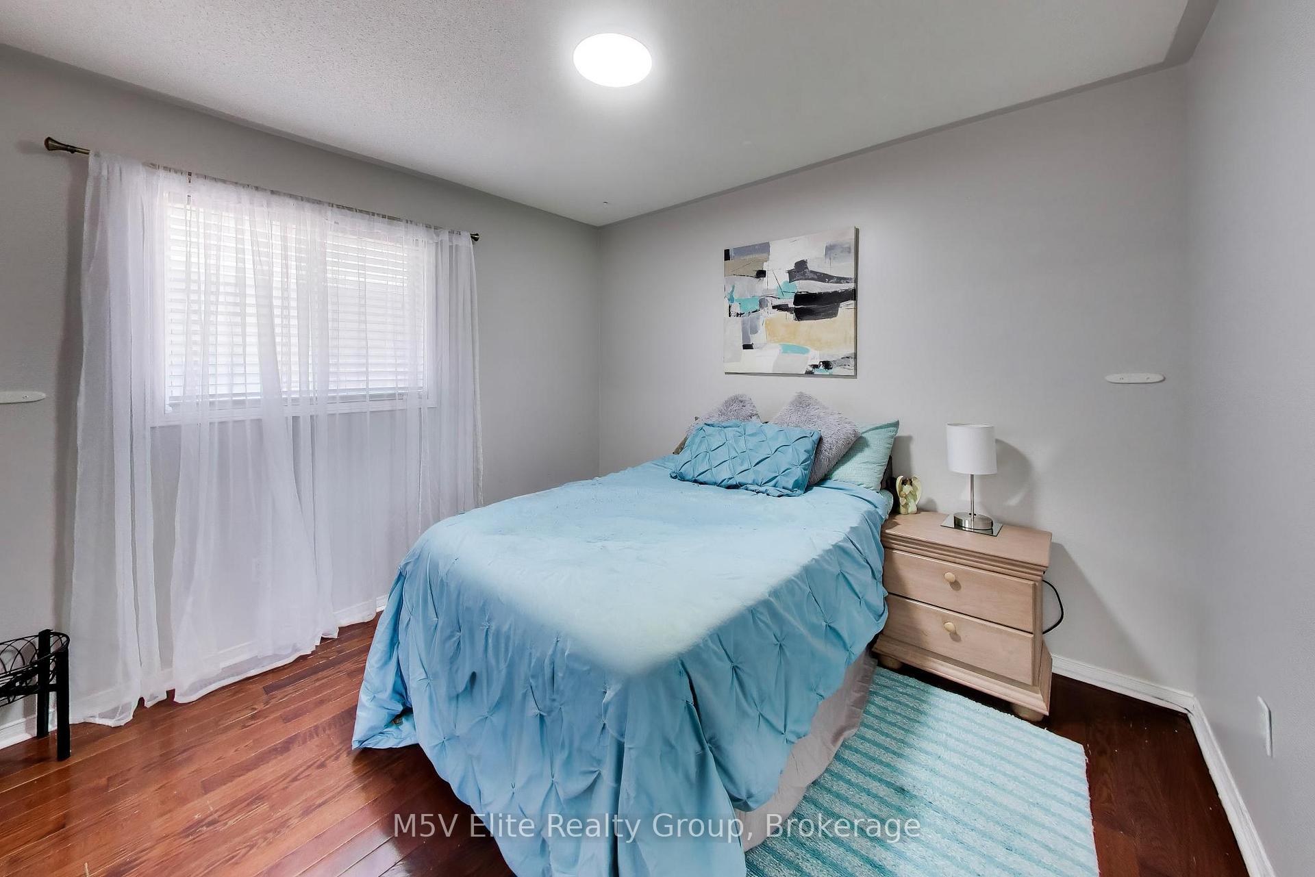 Photo 6 of 46 Royal Orchard Drive, Brampton, Brampton West — HOMEH