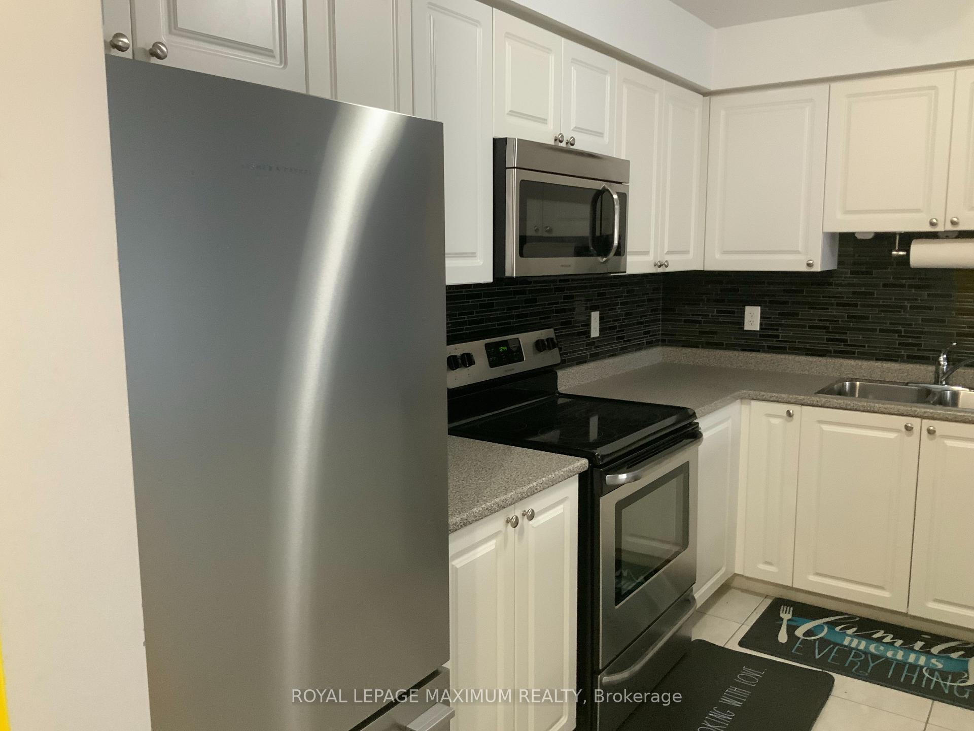 Photo 6 of Unit 29, 137 Sydenham Wells, Barrie, Georgian Drive — HOMEH