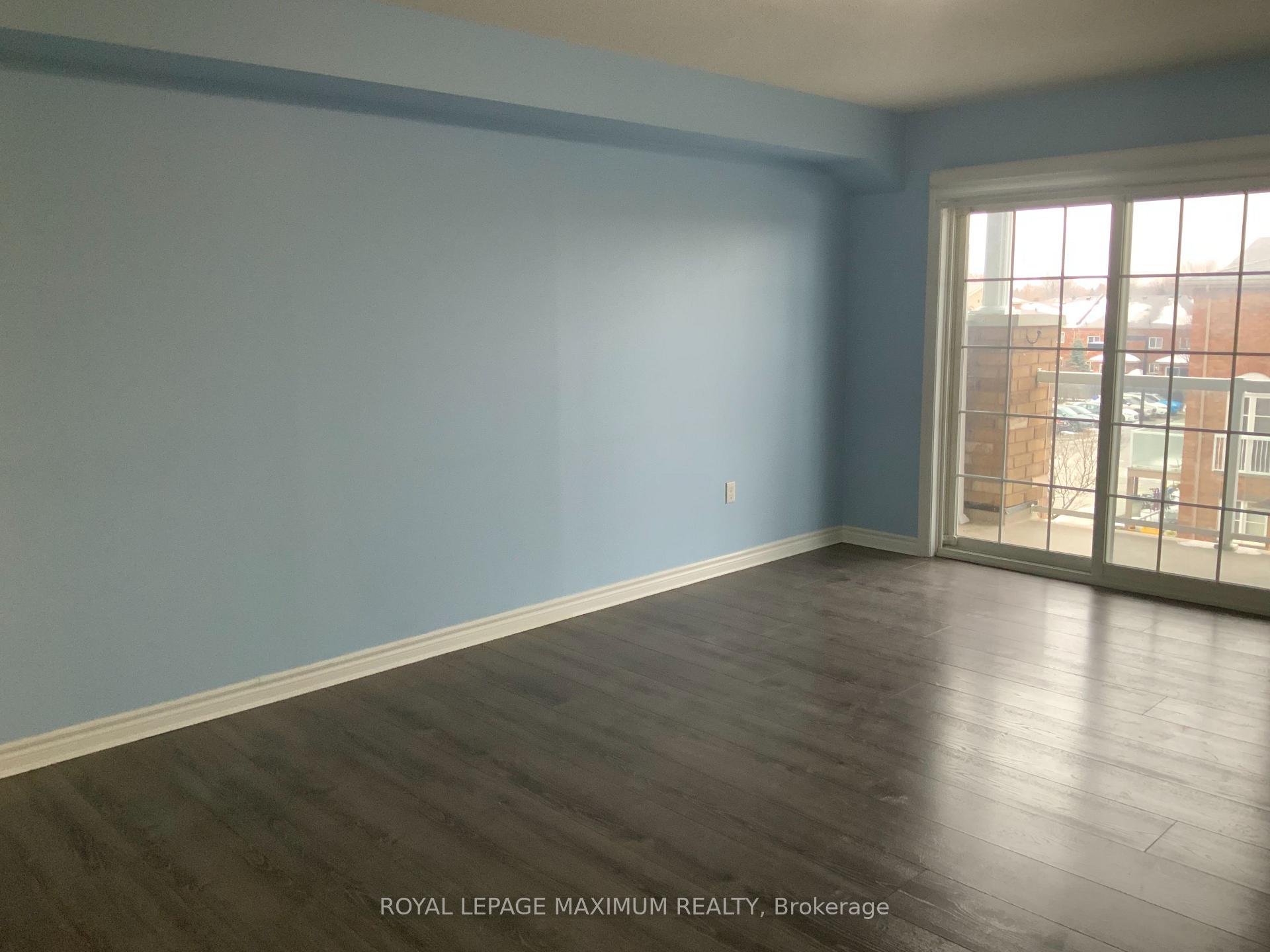Photo 8 of Unit 29, 137 Sydenham Wells, Barrie, Georgian Drive — HOMEH