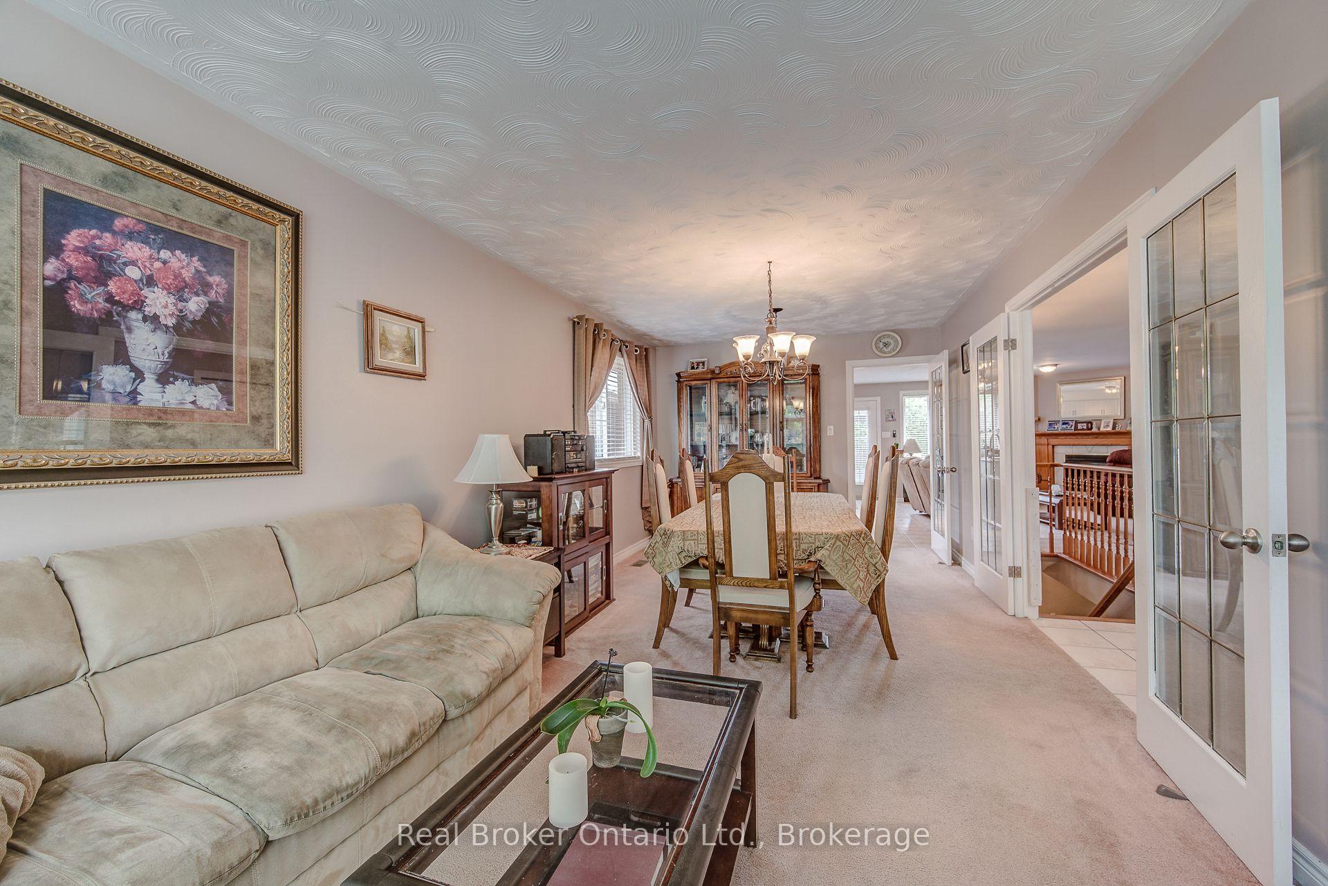 Photo 8 of 45 Olivetree Road, Brantford, Greenbrier — HOMEH