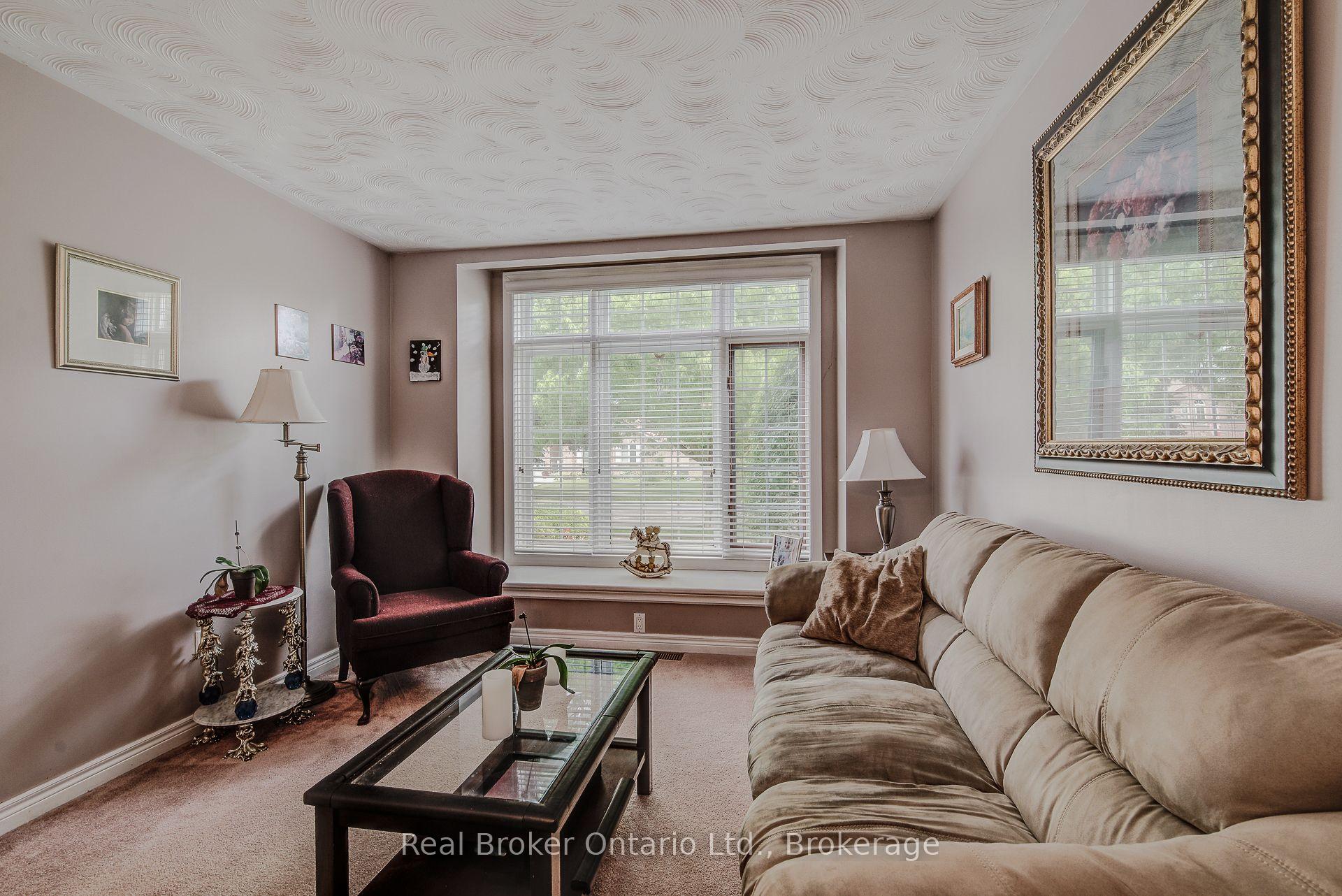 Photo 9 of 45 Olivetree Road, Brantford, Greenbrier — HOMEH