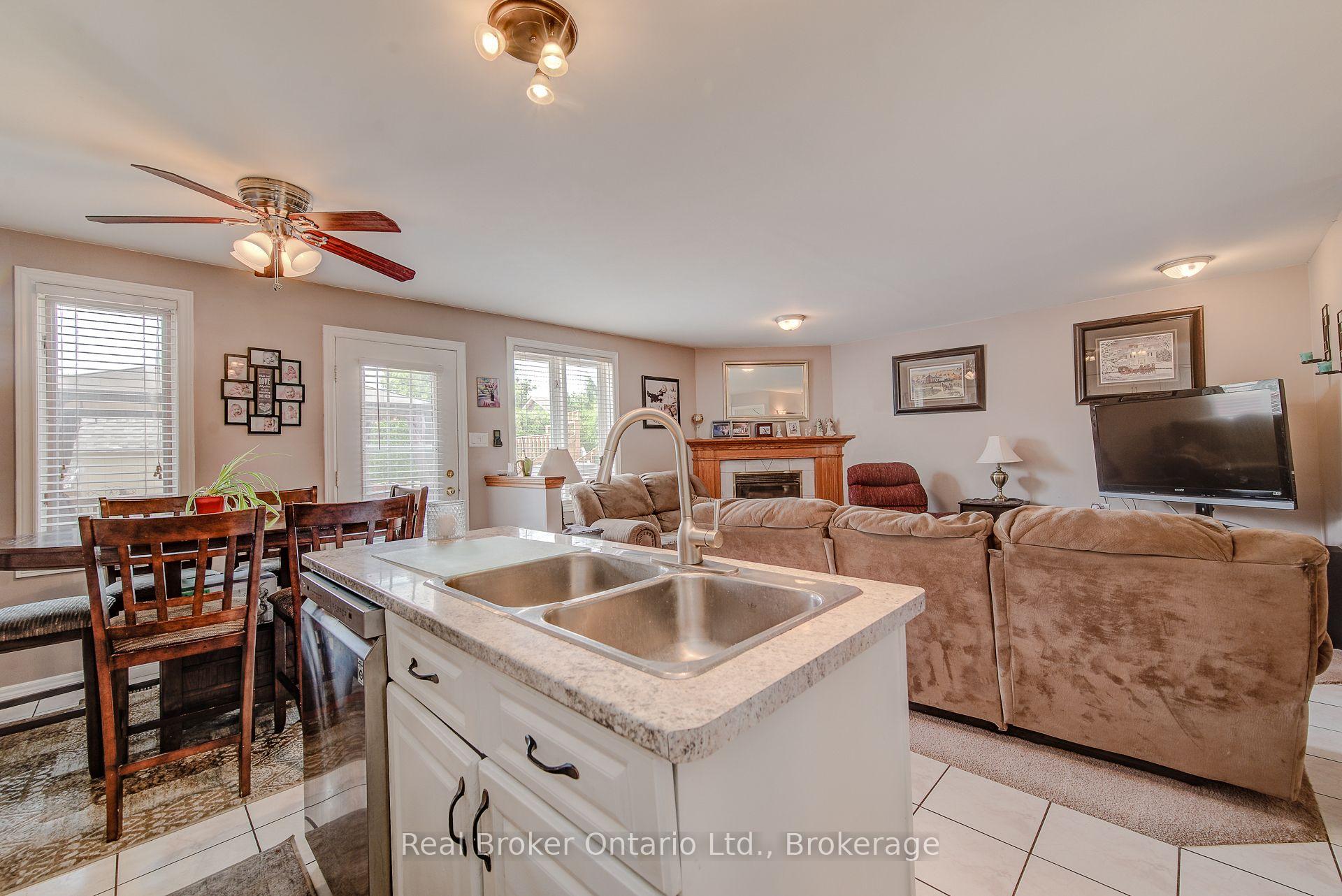Photo 16 of 45 Olivetree Road, Brantford, Greenbrier — HOMEH