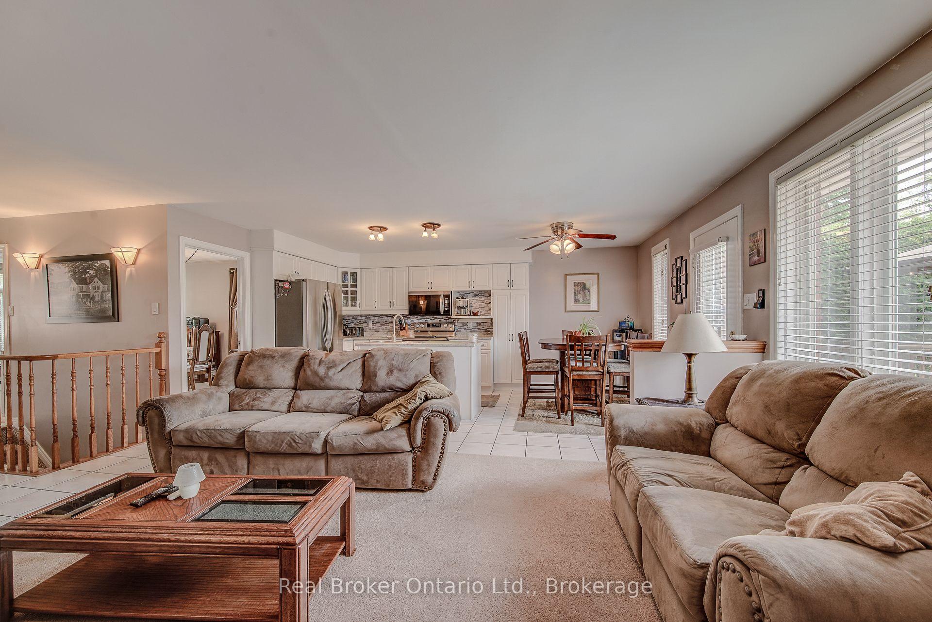 Photo 20 of 45 Olivetree Road, Brantford, Greenbrier — HOMEH