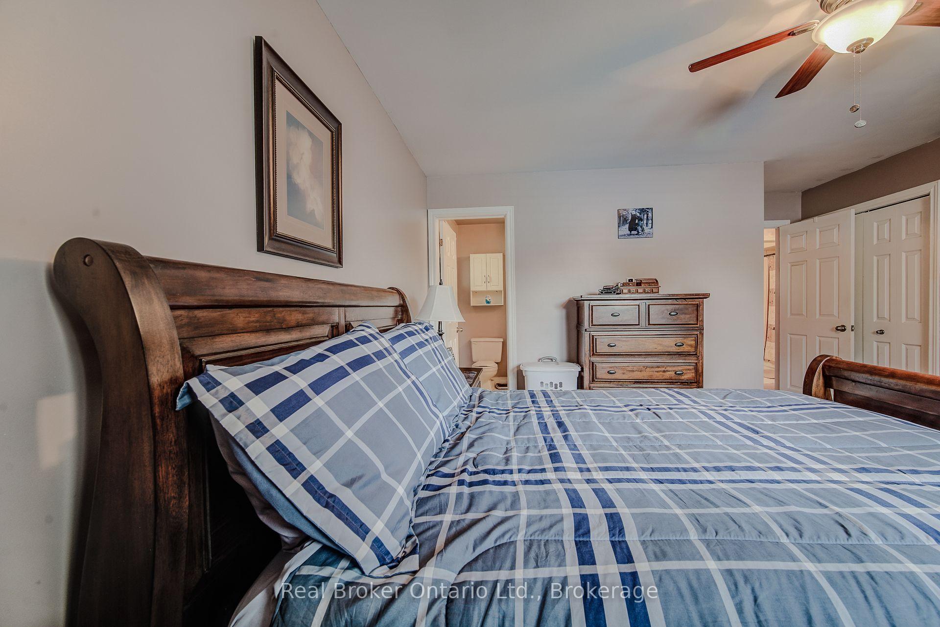 Photo 24 of 45 Olivetree Road, Brantford, Greenbrier — HOMEH