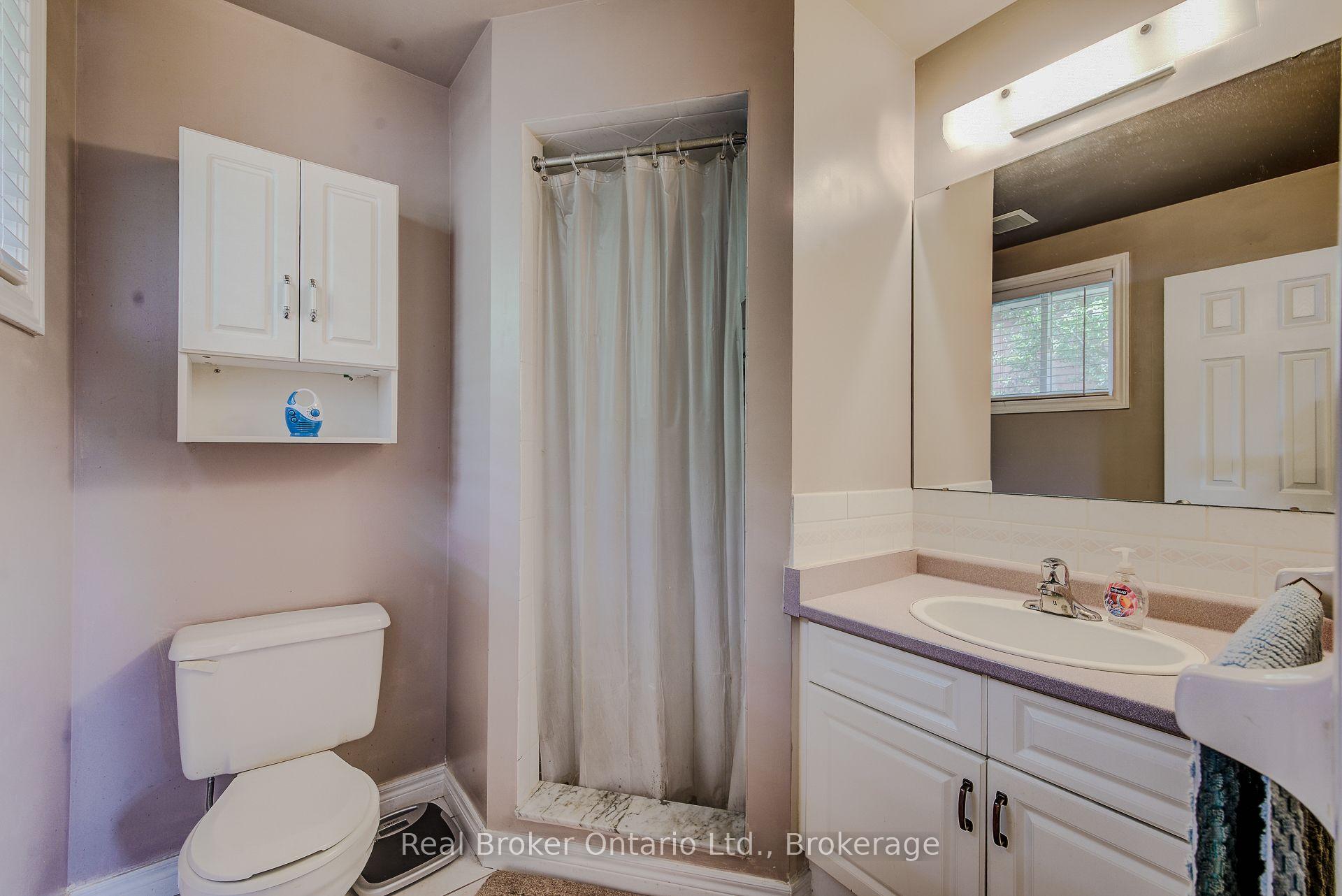 Photo 25 of 45 Olivetree Road, Brantford, Greenbrier — HOMEH