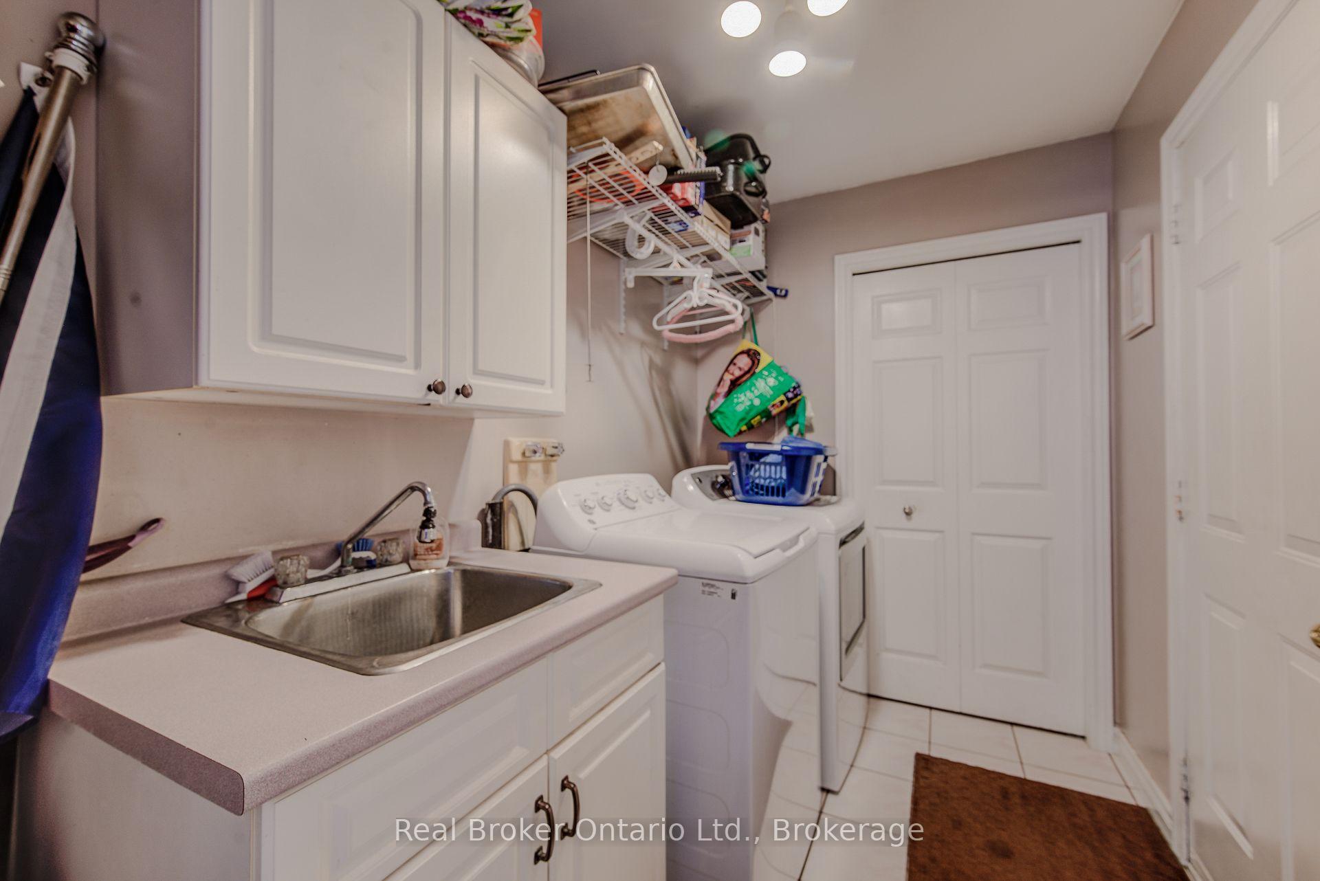 Photo 28 of 45 Olivetree Road, Brantford, Greenbrier — HOMEH
