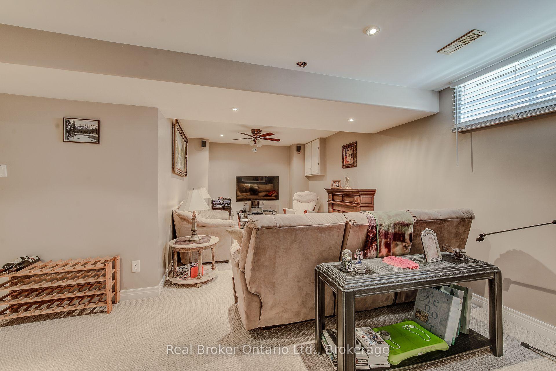 Photo 35 of 45 Olivetree Road, Brantford, Greenbrier — HOMEH