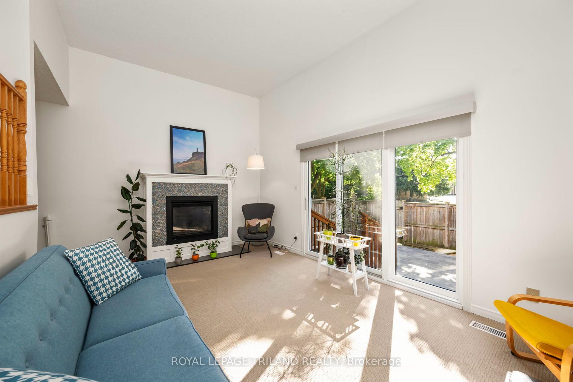 Photo 9 of Unit 14, 300 Sandringham Crescent, London, South R — HOMEH