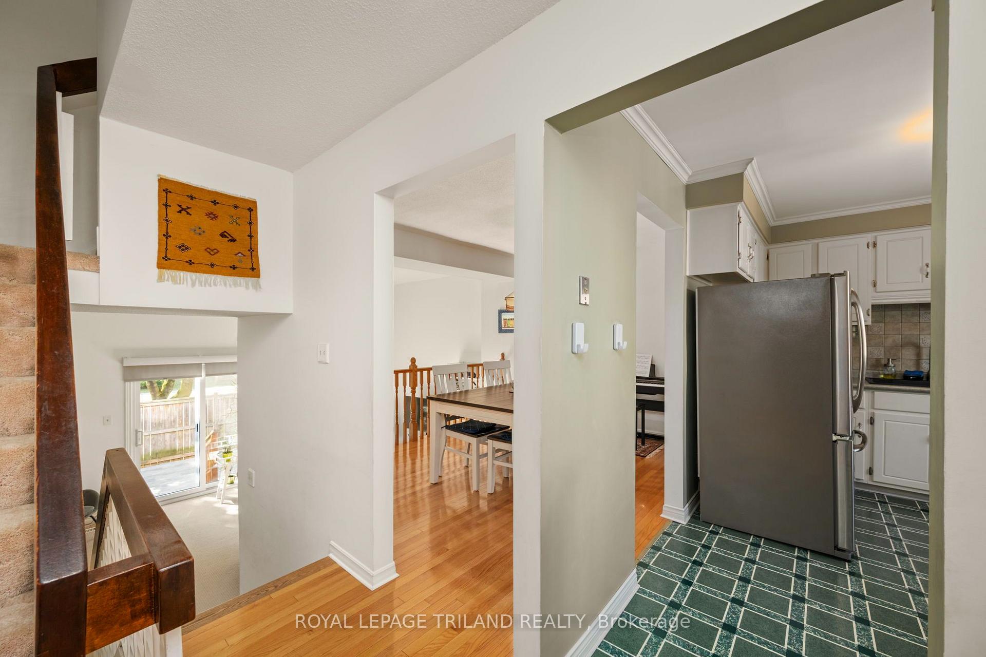 Photo 12 of Unit 14, 300 Sandringham Crescent, London, South R — HOMEH