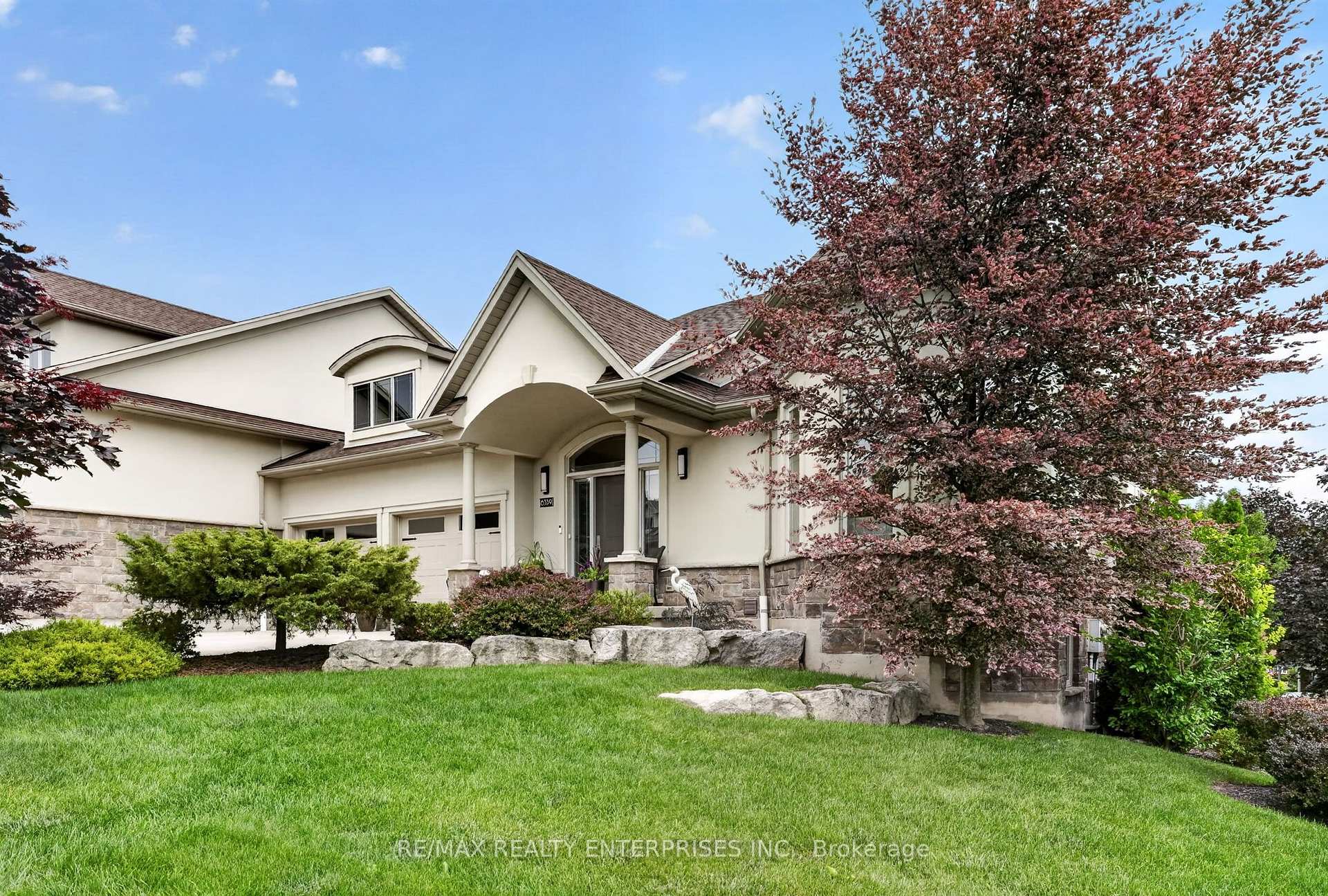 Photo 2 of 6339 Pinestone Road, Niagara Falls, Stamford — HOMEH