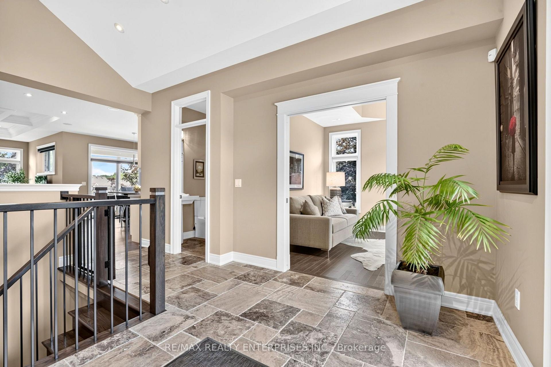 Photo 6 of 6339 Pinestone Road, Niagara Falls, Stamford — HOMEH