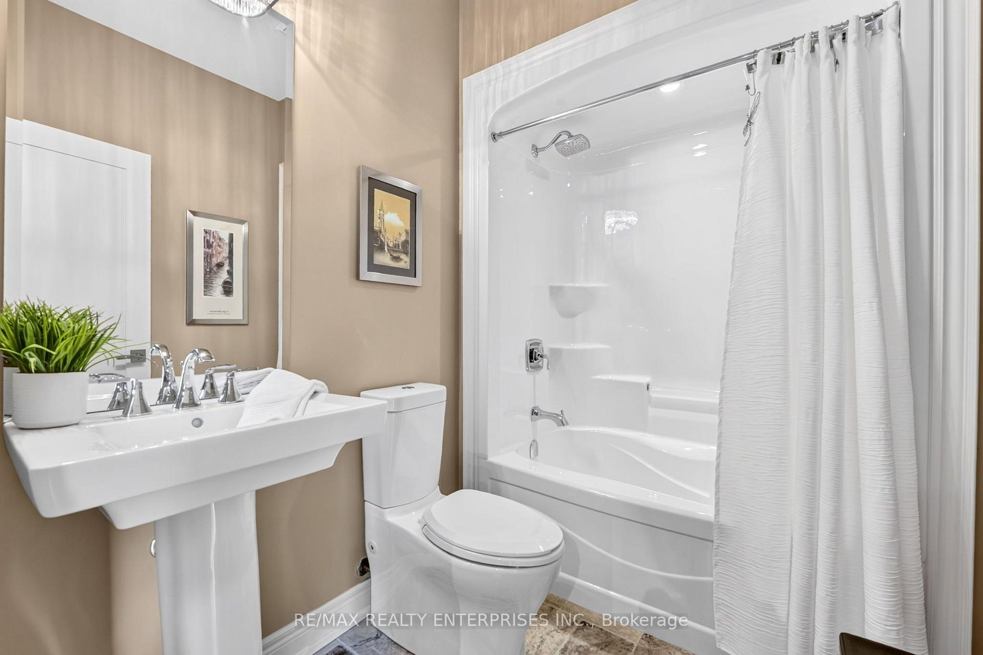 Photo 10 of 6339 Pinestone Road, Niagara Falls, Stamford — HOMEH