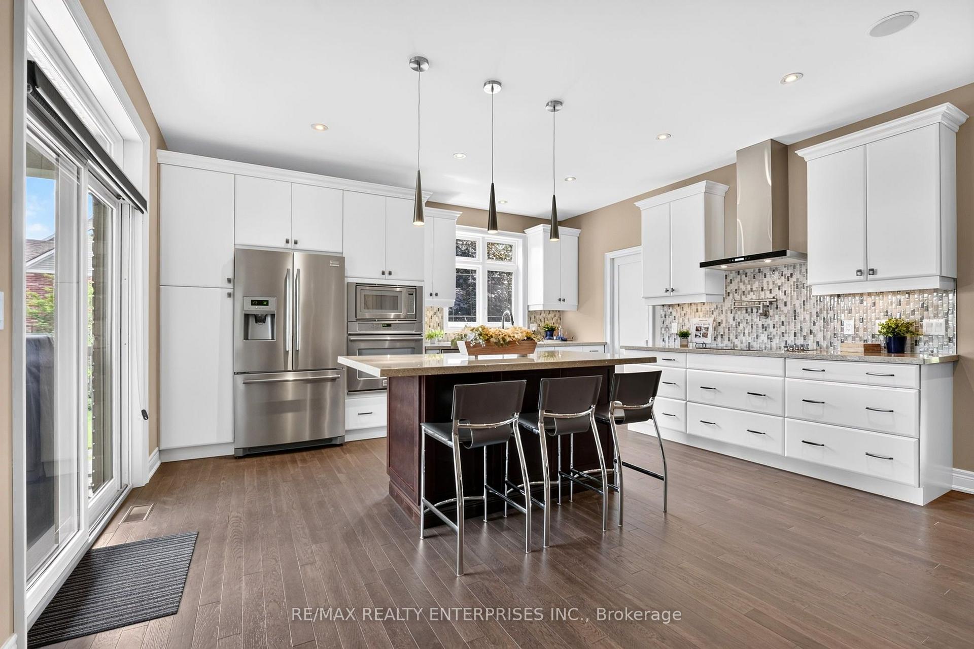 Photo 11 of 6339 Pinestone Road, Niagara Falls, Stamford — HOMEH