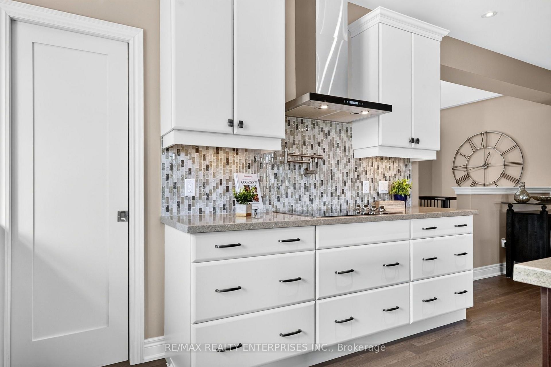 Photo 14 of 6339 Pinestone Road, Niagara Falls, Stamford — HOMEH