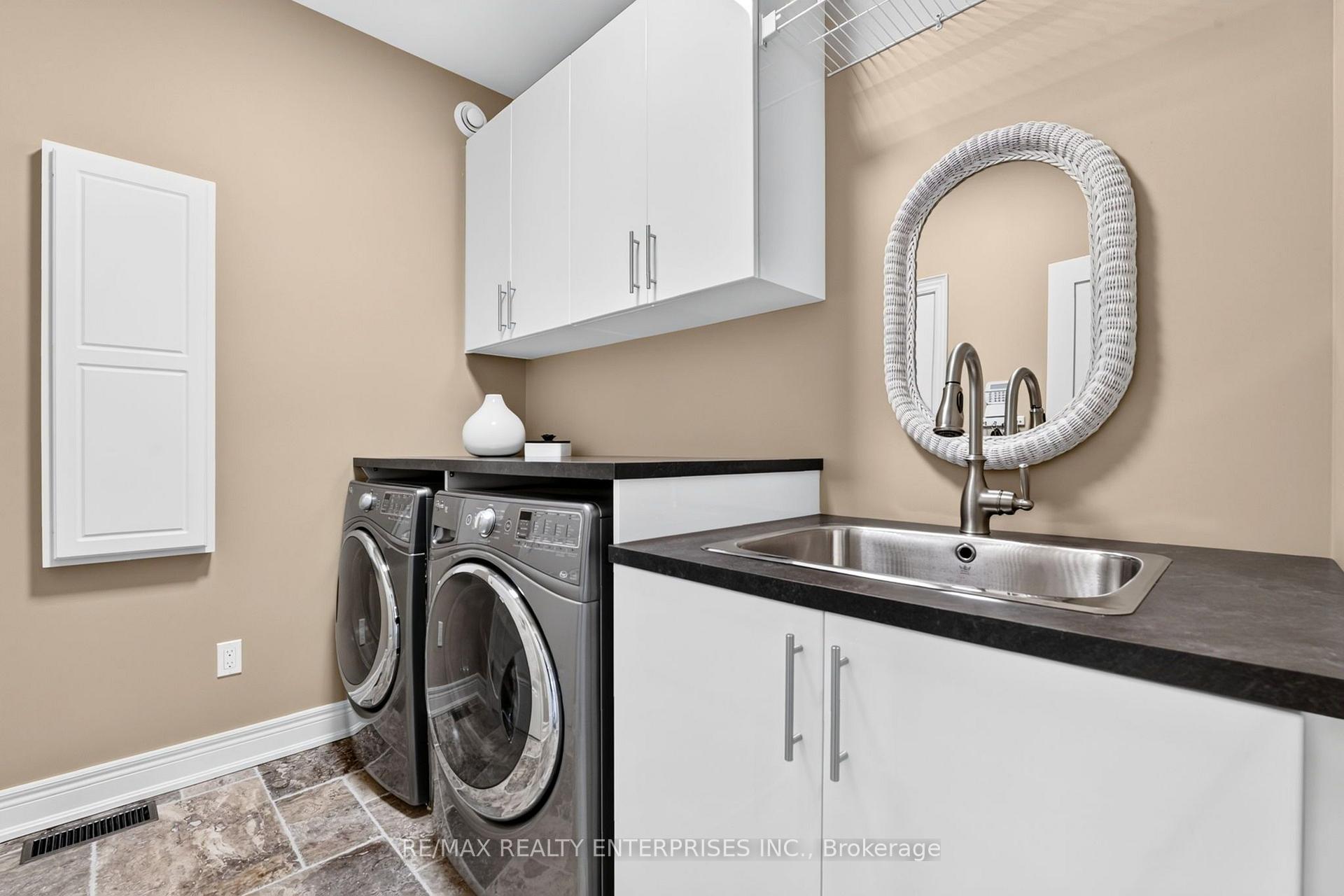Photo 21 of 6339 Pinestone Road, Niagara Falls, Stamford — HOMEH