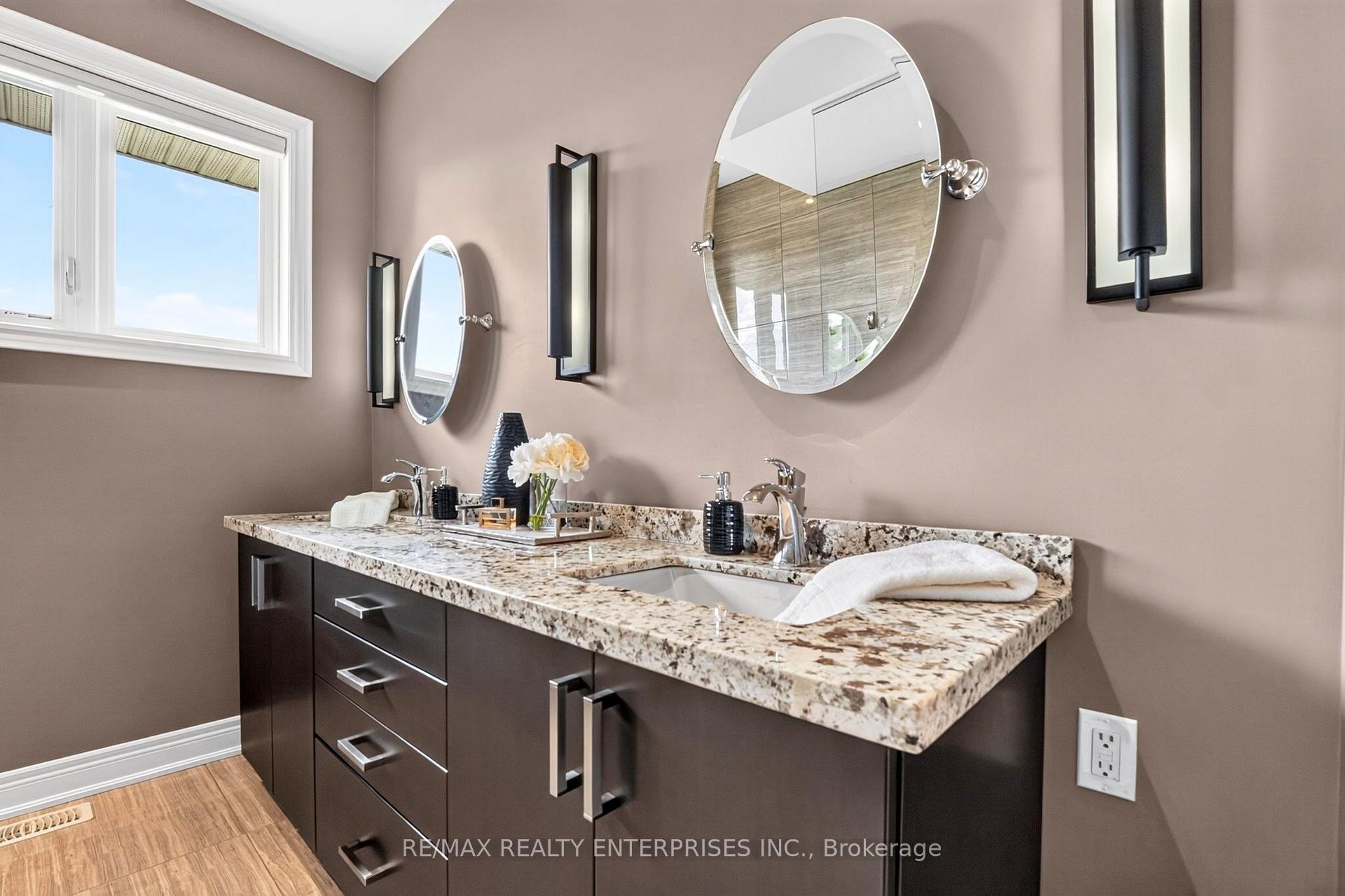 Photo 25 of 6339 Pinestone Road, Niagara Falls, Stamford — HOMEH