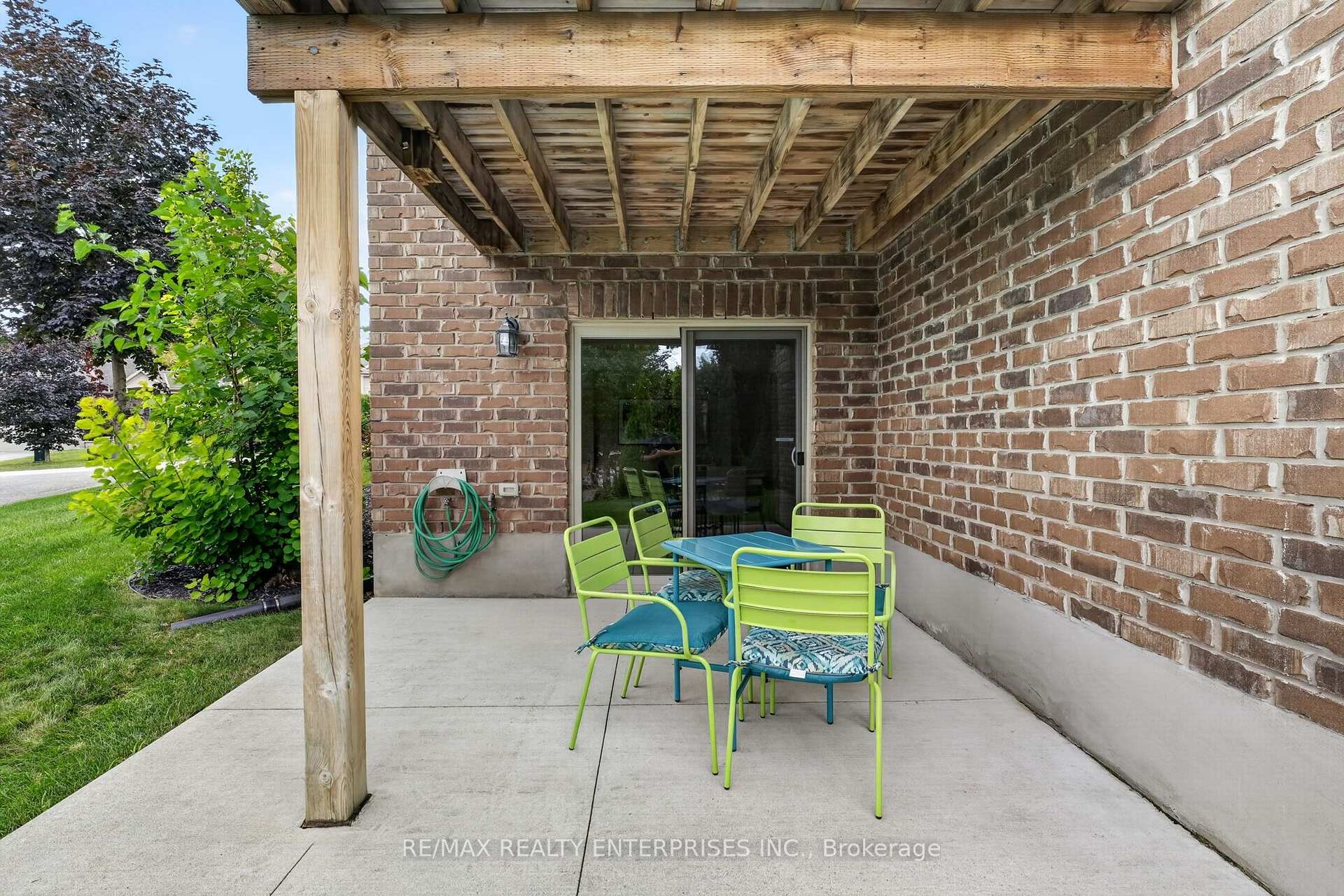 Photo 41 of 6339 Pinestone Road, Niagara Falls, Stamford — HOMEH