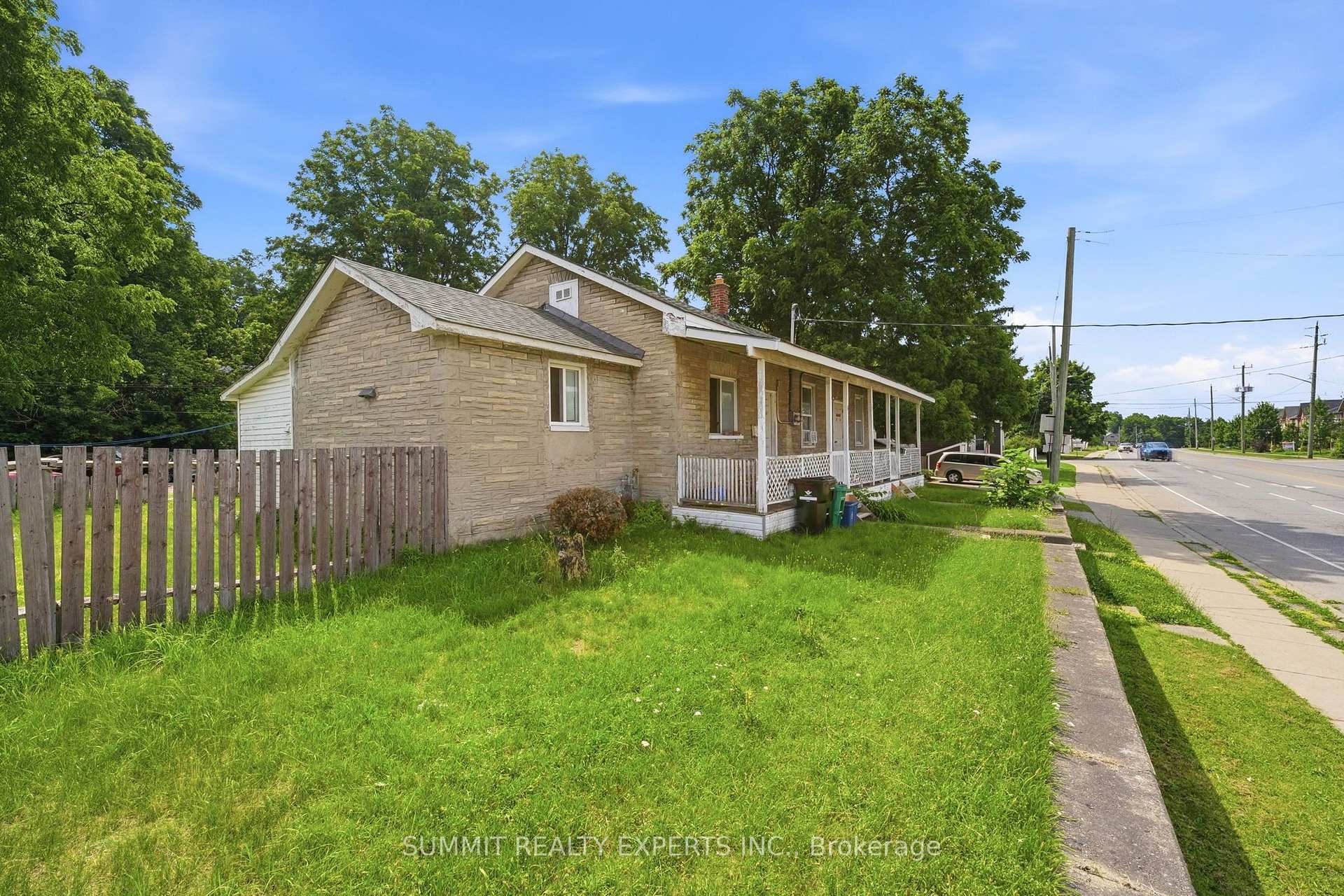 Photo 4 of 225 Ainsile Street S, Cambridge, East Galt — HOMEH