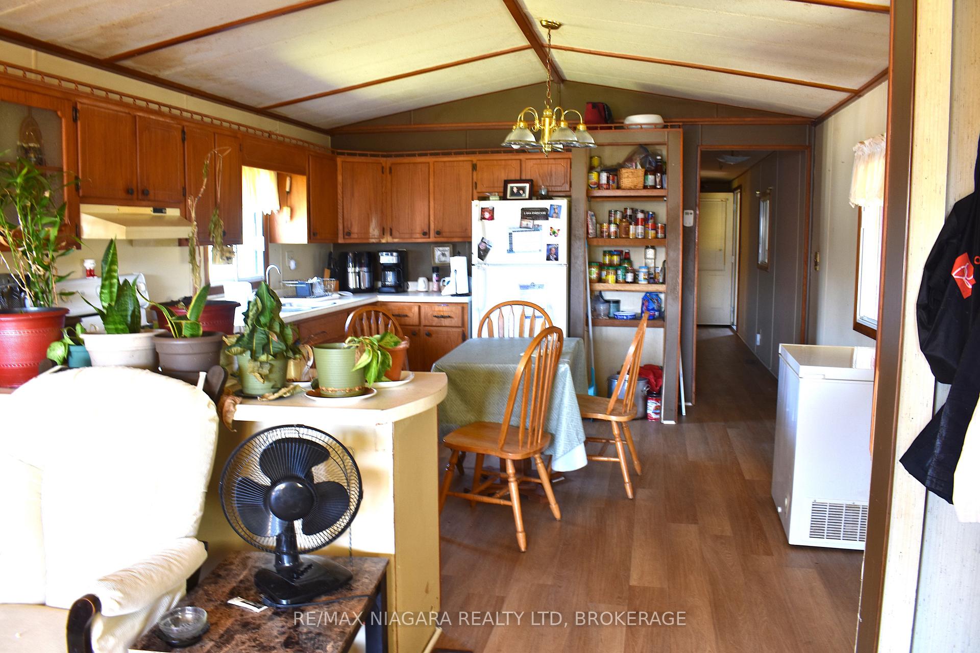 Photo 8 of Unit 67, 2175 Mewburn Road, Niagara Falls, Casey — HOMEH