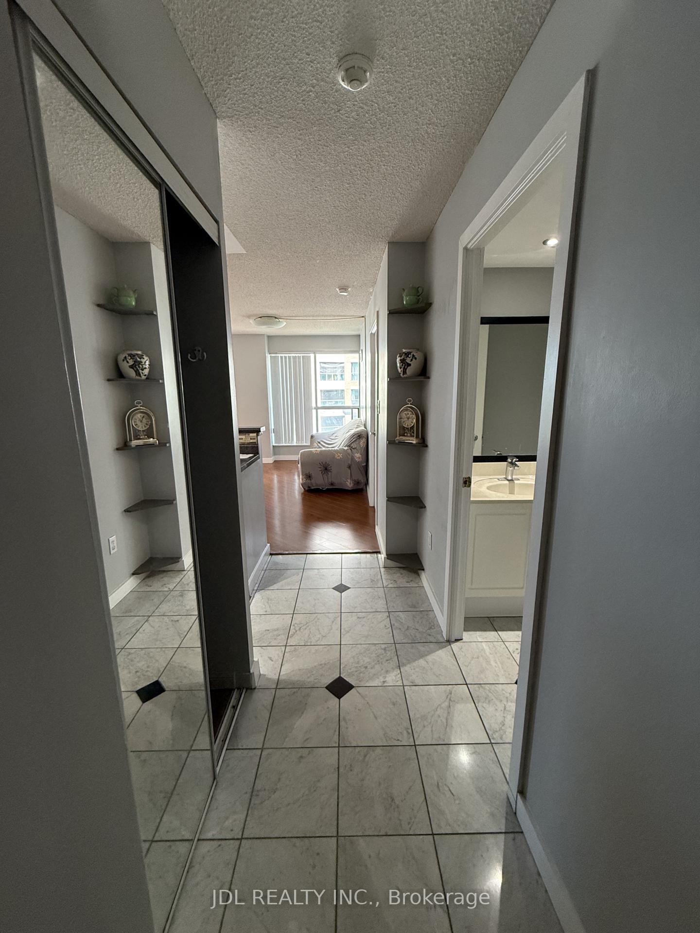 Photo 9 of Unit 1012, 23 Lorraine Drive, North York, Willowdale West — HOMEH