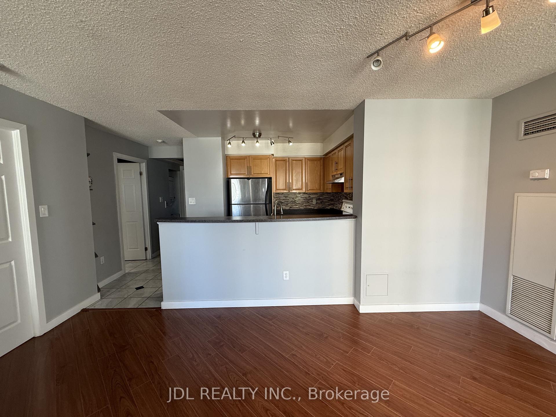 Photo 13 of Unit 1012, 23 Lorraine Drive, North York, Willowdale West — HOMEH