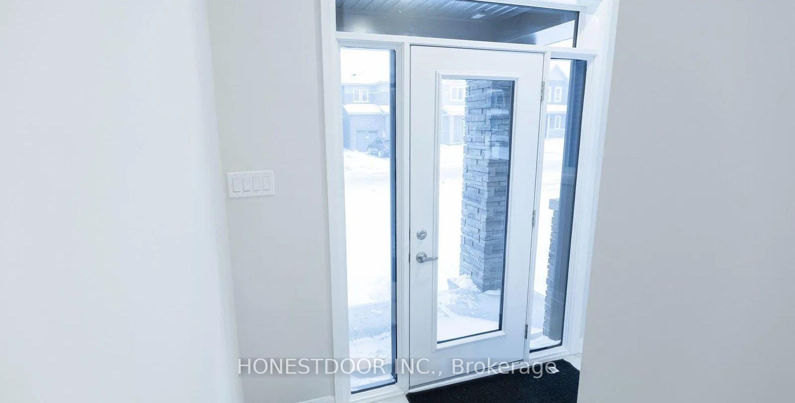 Photo 6 of 152 Invention Boulevard, Ottawa, Kanata - Morgan's Grant/South March — HOMEH
