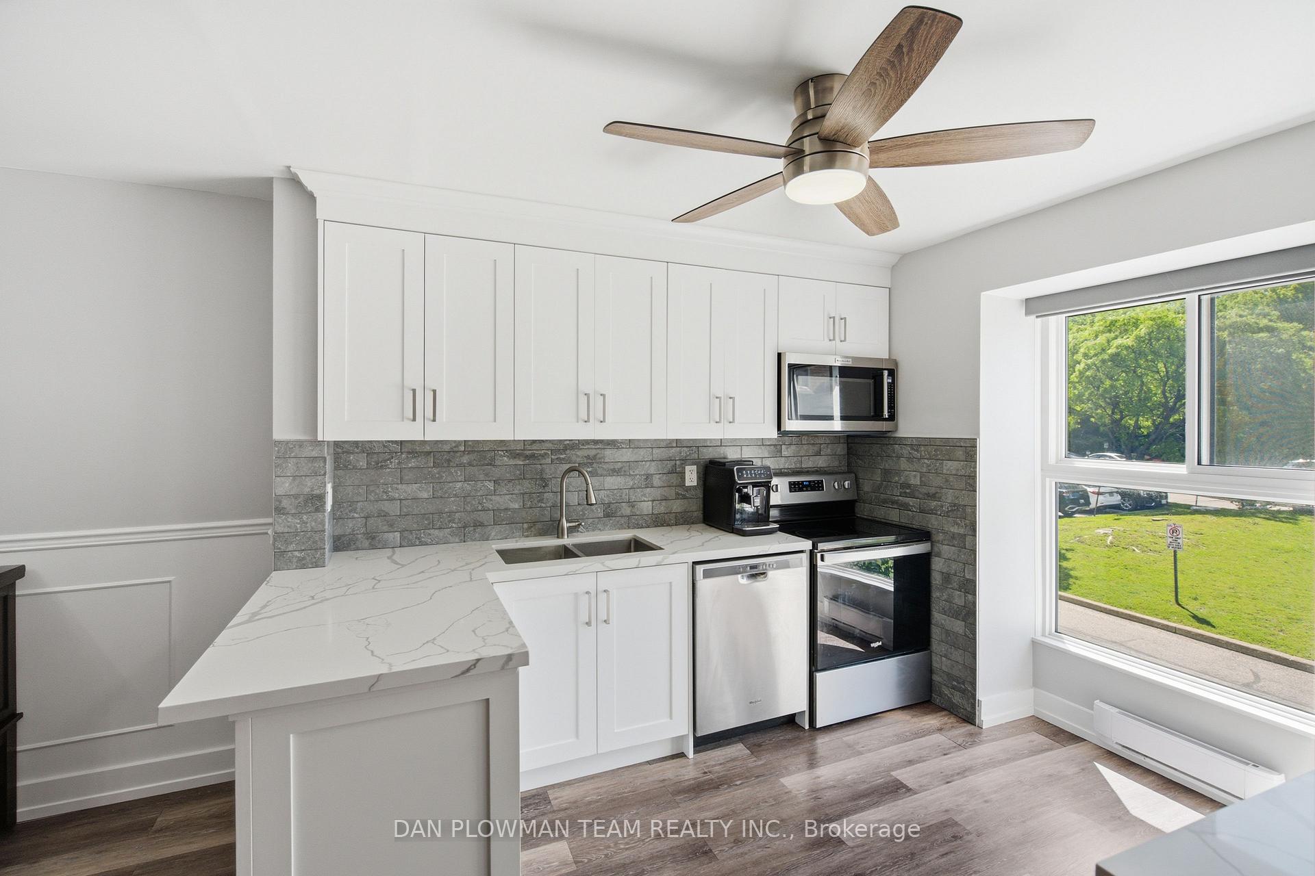 Photo 3 of Unit 45, 350 Camelot Court, Oshawa, Eastdale — HOMEH