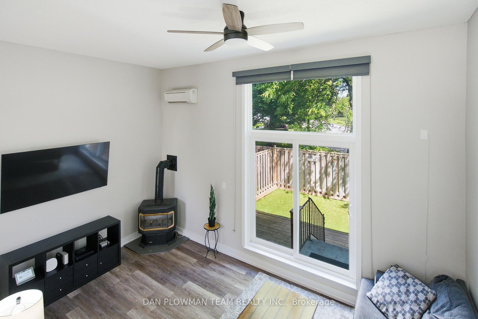 Photo 12 of Unit 45, 350 Camelot Court, Oshawa, Eastdale — HOMEH