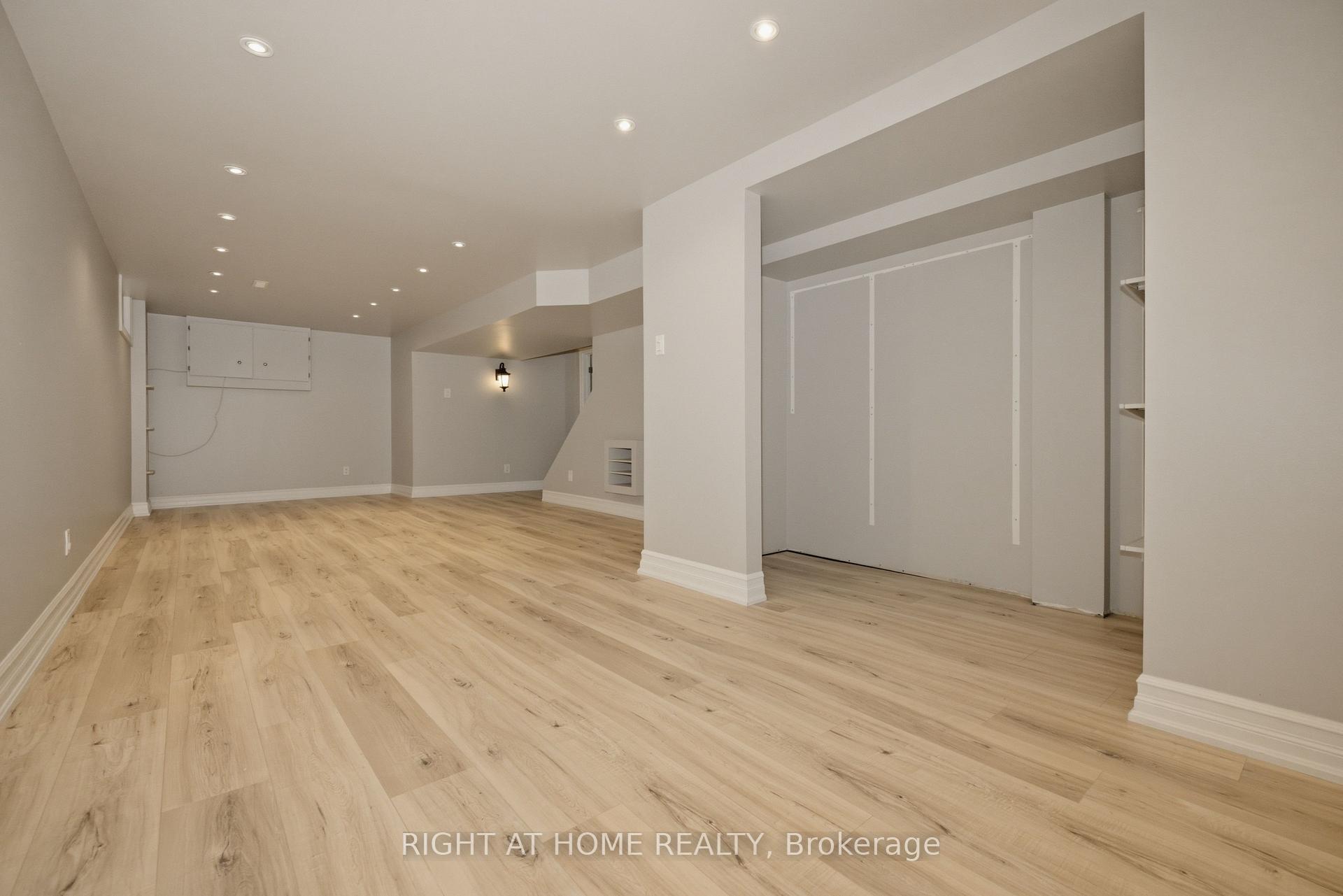 Photo 23 of 197 Pinedale Drive, Kitchener, Laurentian Hills — HOMEH