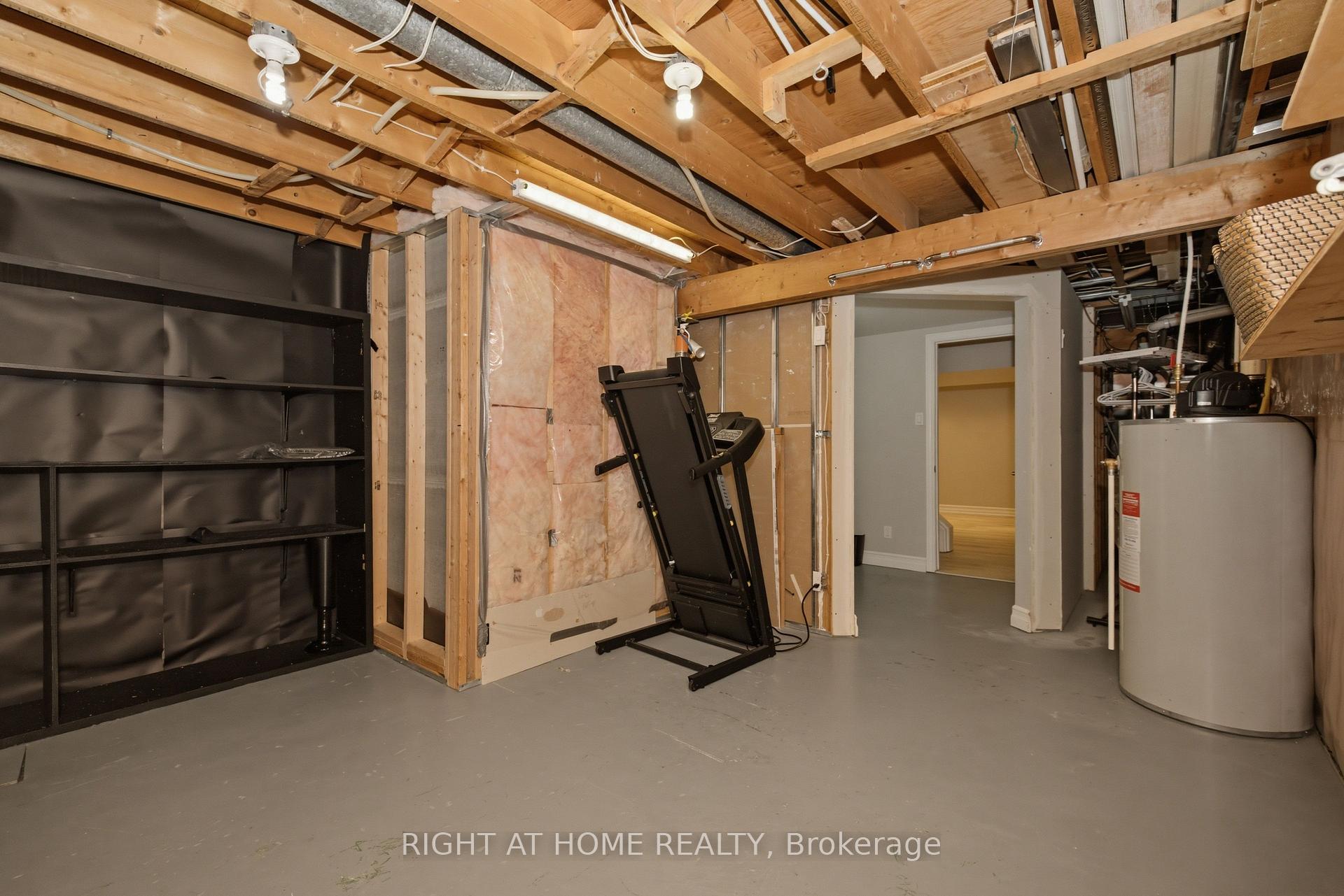 Photo 27 of 197 Pinedale Drive, Kitchener, Laurentian Hills — HOMEH