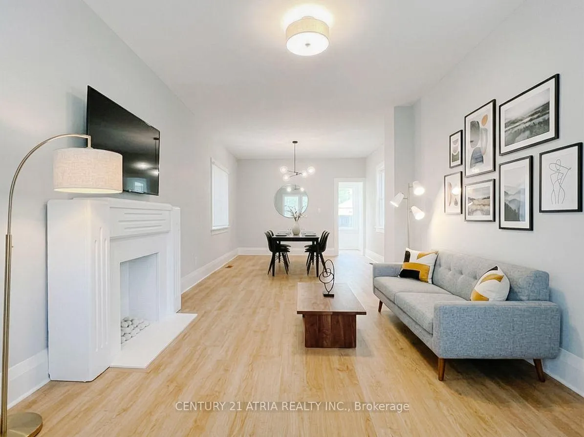 Photo 4 of 63 Bastedo Avenue, Toronto, Woodbine Corridor — HOMEH