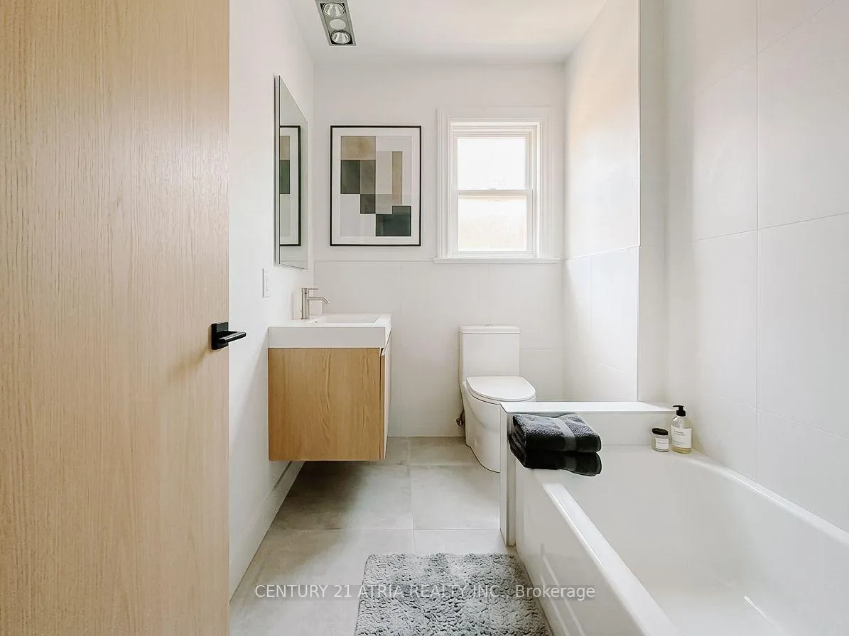 Photo 13 of 63 Bastedo Avenue, Toronto, Woodbine Corridor — HOMEH