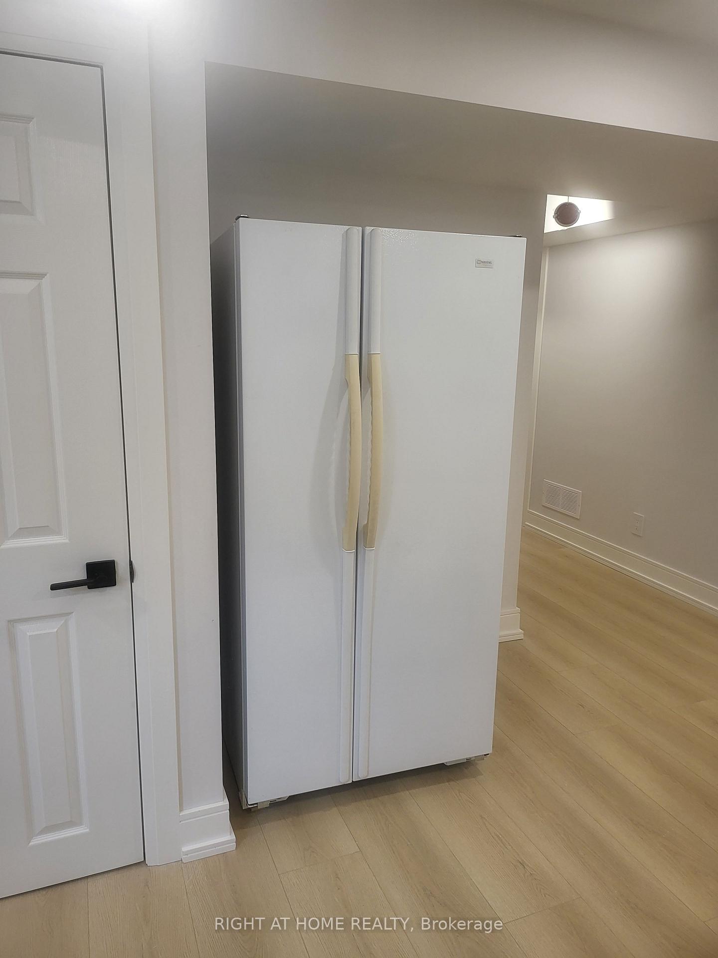Photo 3 of Unit Bsmt, 227 Ridgecrest Road, Markham, Berczy — HOMEH
