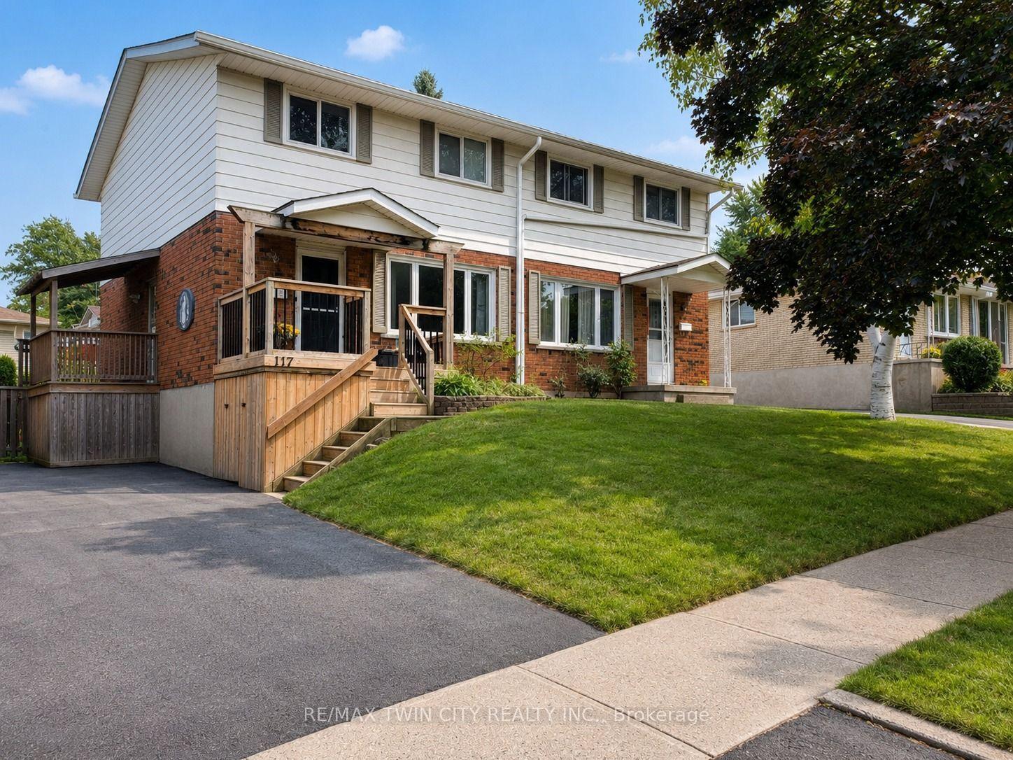 Photo 1 of Unit 1 (upper), 117 Markwood Drive, Kitchener, Victoria Hills — HOMEH