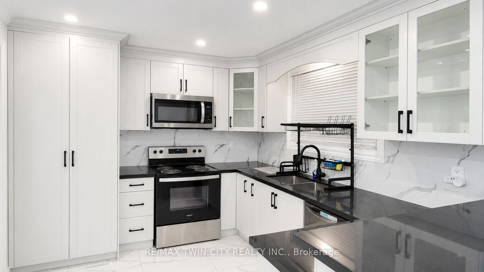 Photo 8 of Unit 1 (upper), 117 Markwood Drive, Kitchener, Victoria Hills — HOMEH