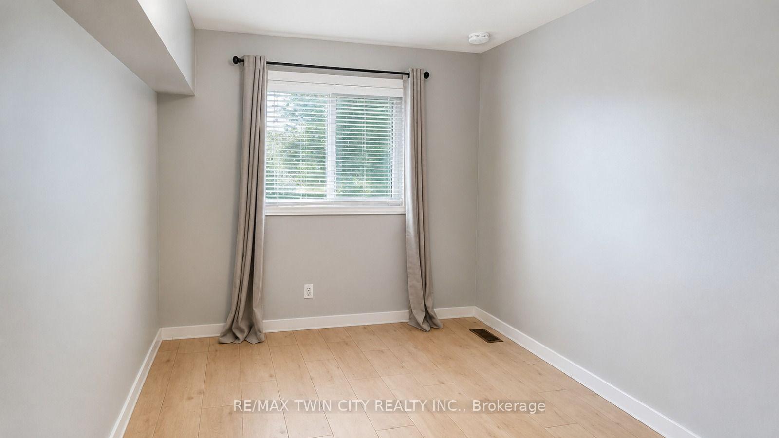 Photo 16 of Unit 1 (upper), 117 Markwood Drive, Kitchener, Victoria Hills — HOMEH