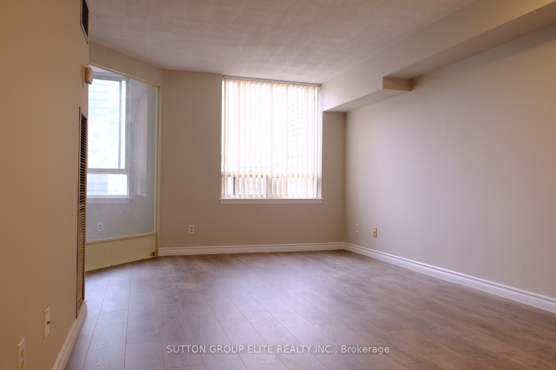 Photo 4 of Unit 2502, 633 Bay Street, Toronto, Bay Street Corridor — HOMEH