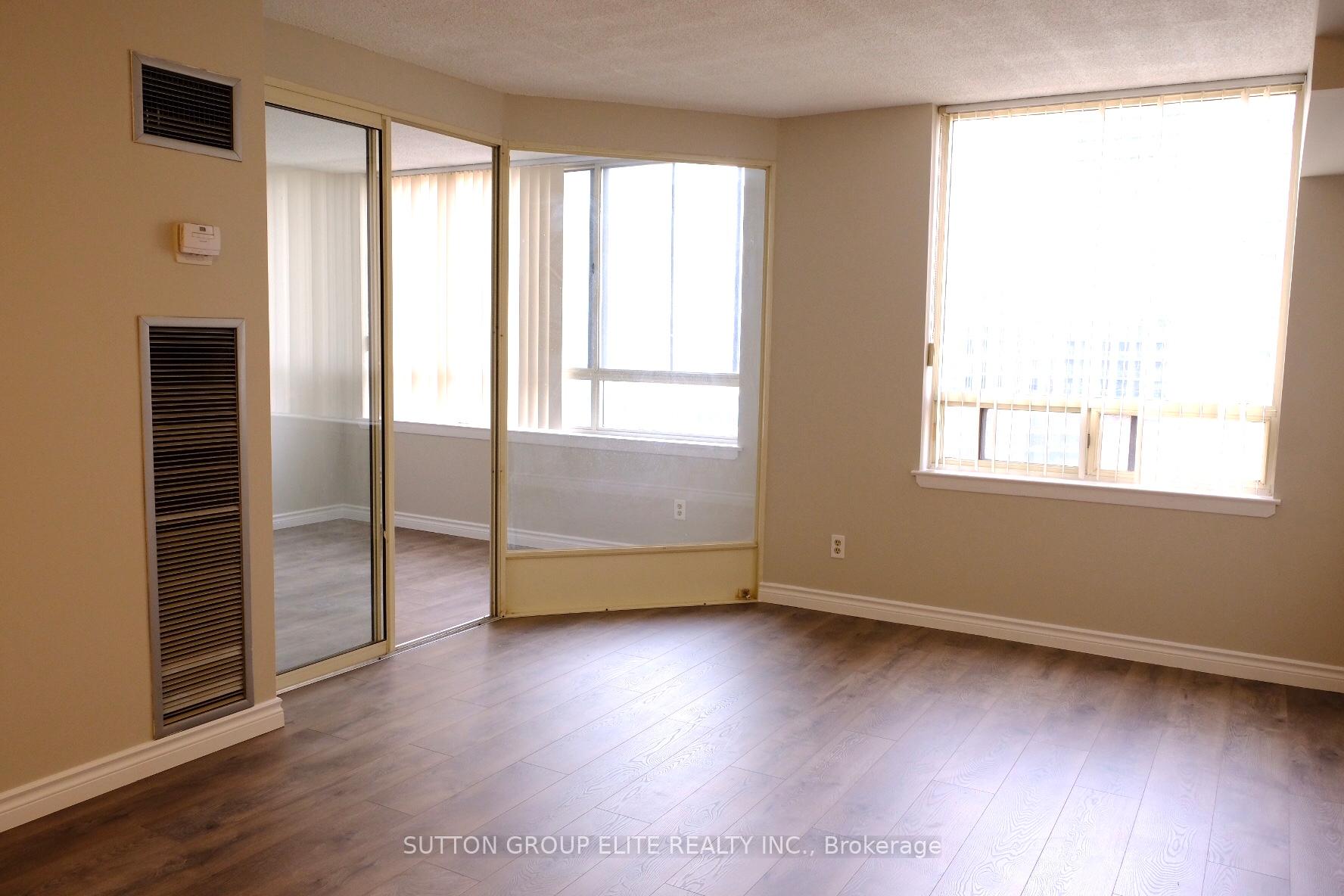 Photo 7 of Unit 2502, 633 Bay Street, Toronto, Bay Street Corridor — HOMEH