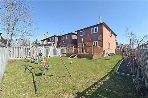 Photo 11 of 1 Dutch Crescent N, Brampton, Fletcher's Creek South — HOMEH