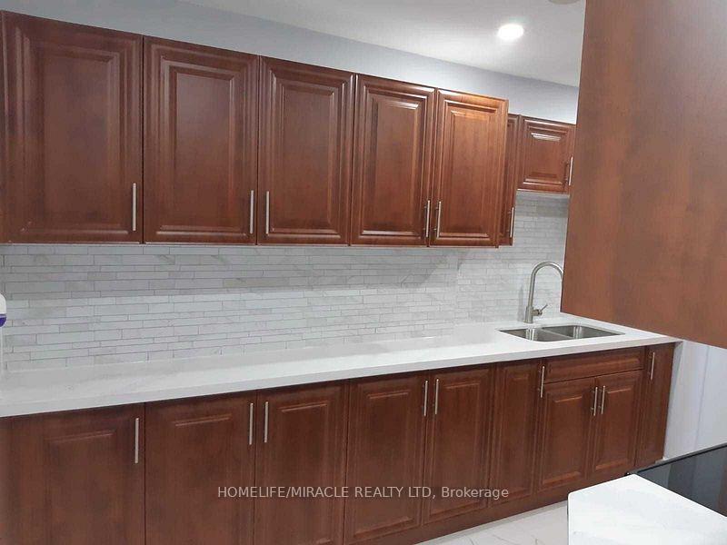Photo 3 of Unit 108, 2645 Kipling Avenue, Etobicoke, Mount Olive-Silverstone-Jamestown — HOMEH