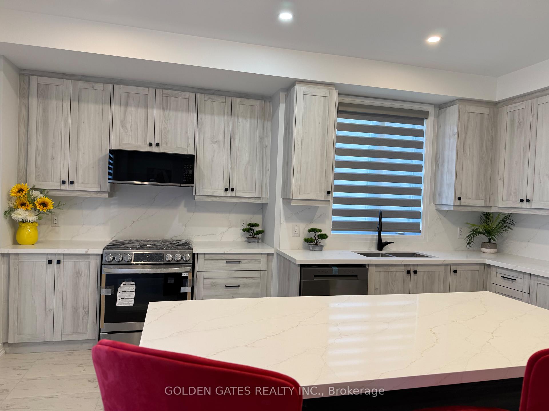 Photo 9 of 457 Balsam Street, Scugog, Port Perry — HOMEH